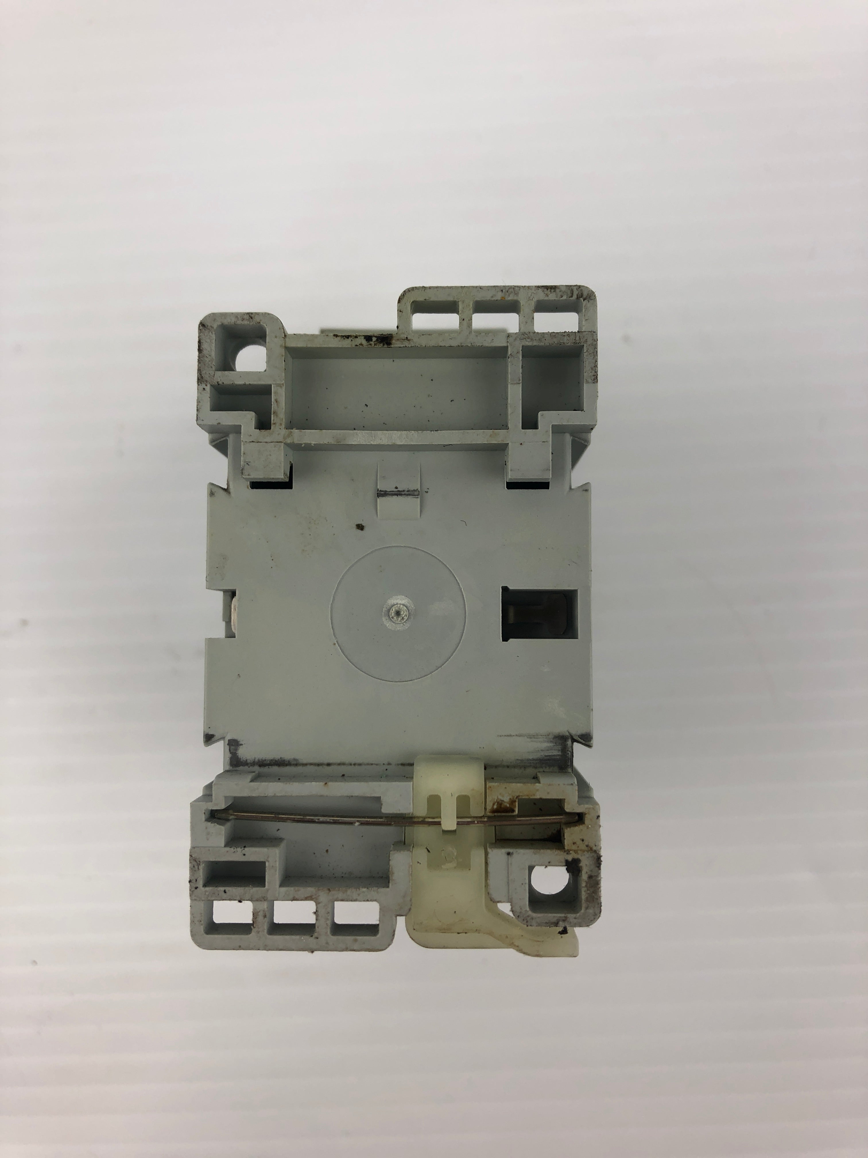 Allen-Bradley 100-C09*10 Contactor Ser. A 690V 32A 3PH 6kV - Lot of 2