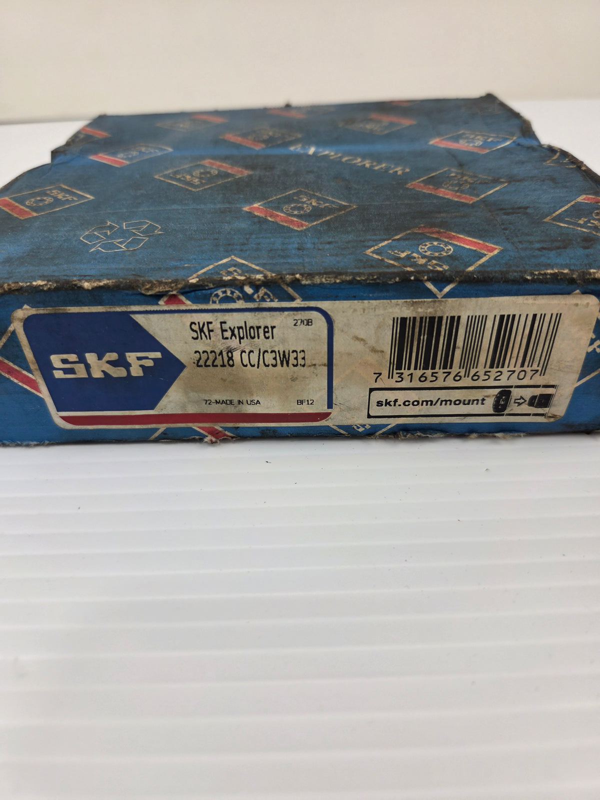 SKF Explorer 22218 CC/C3W33 Spherical Roller Bearing 22218CCC3W33