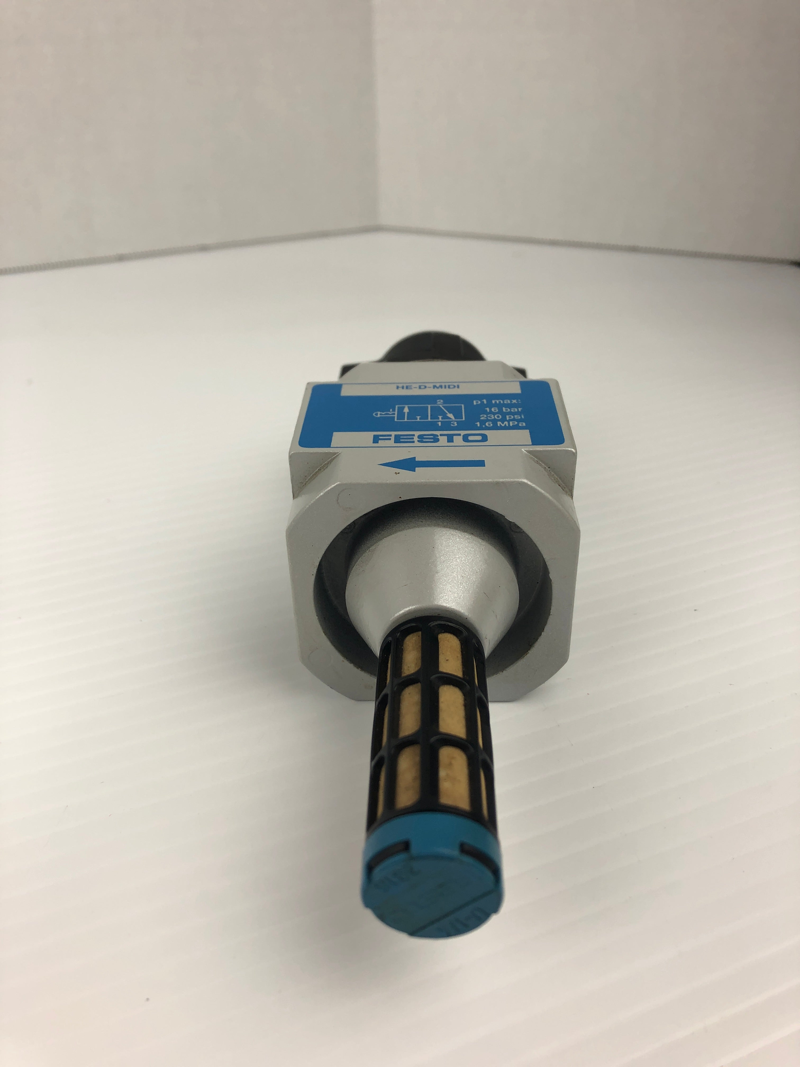 Festo HE-D-MIDI On/Off Valve 230 PSI 16 bar 1,6MPa