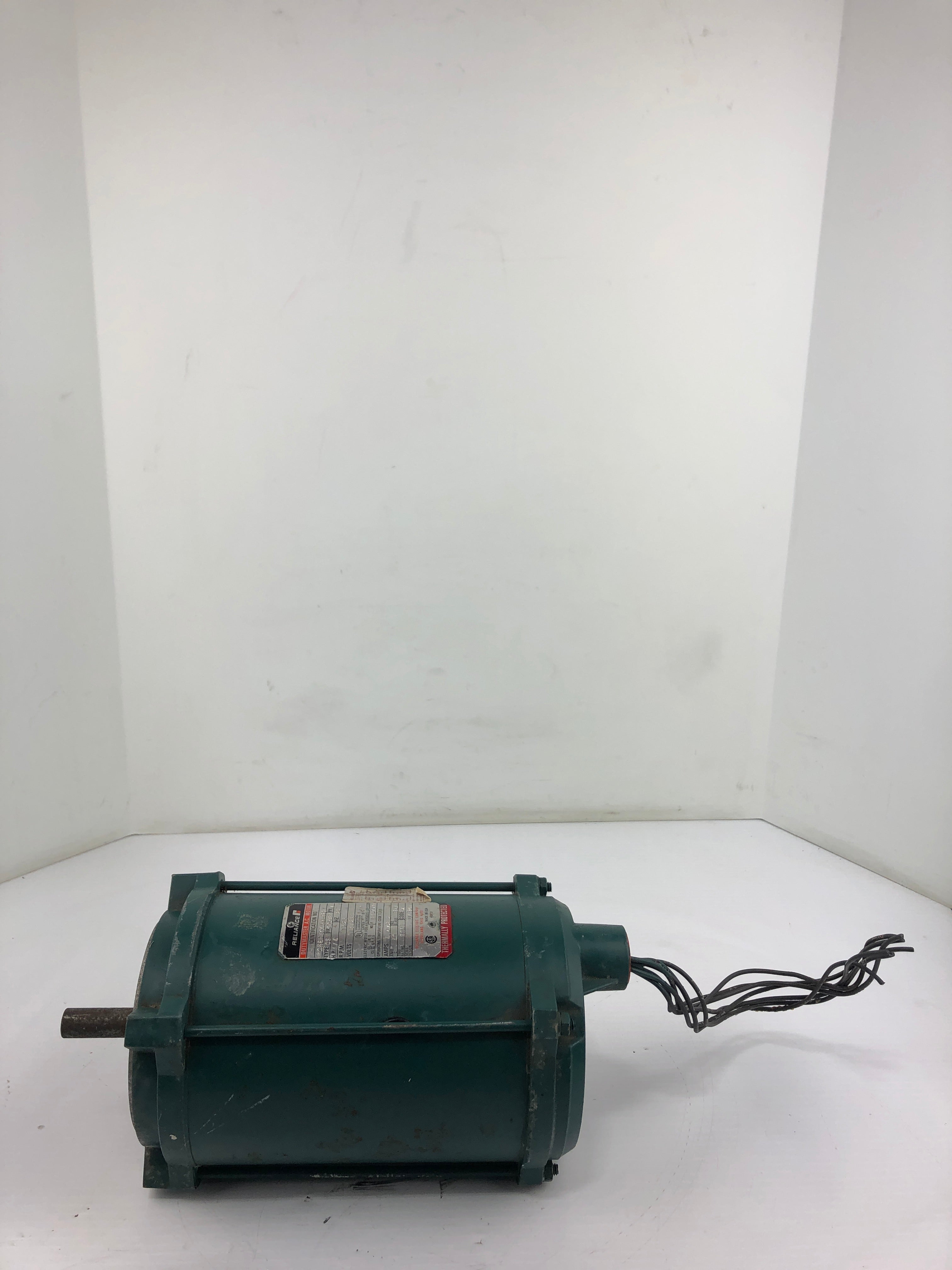 Reliance Electric C56H5005M-RD AC Motor 1725RPM 1/4HP 1PH 60Hz 115/230V 4.4/2.2A
