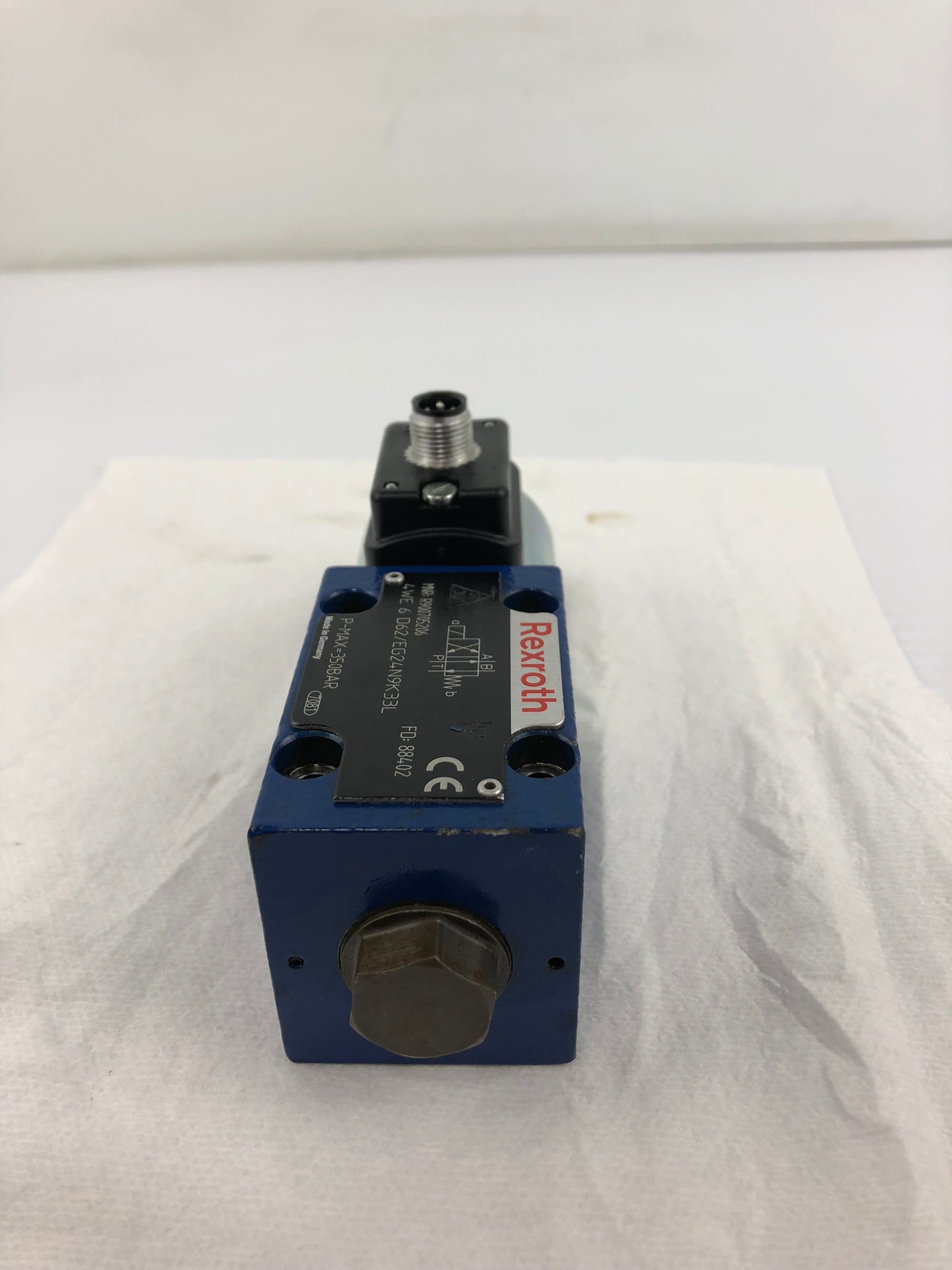 Rexroth 4WE 6 D62/EG24N9K33L Control Valve R900705206