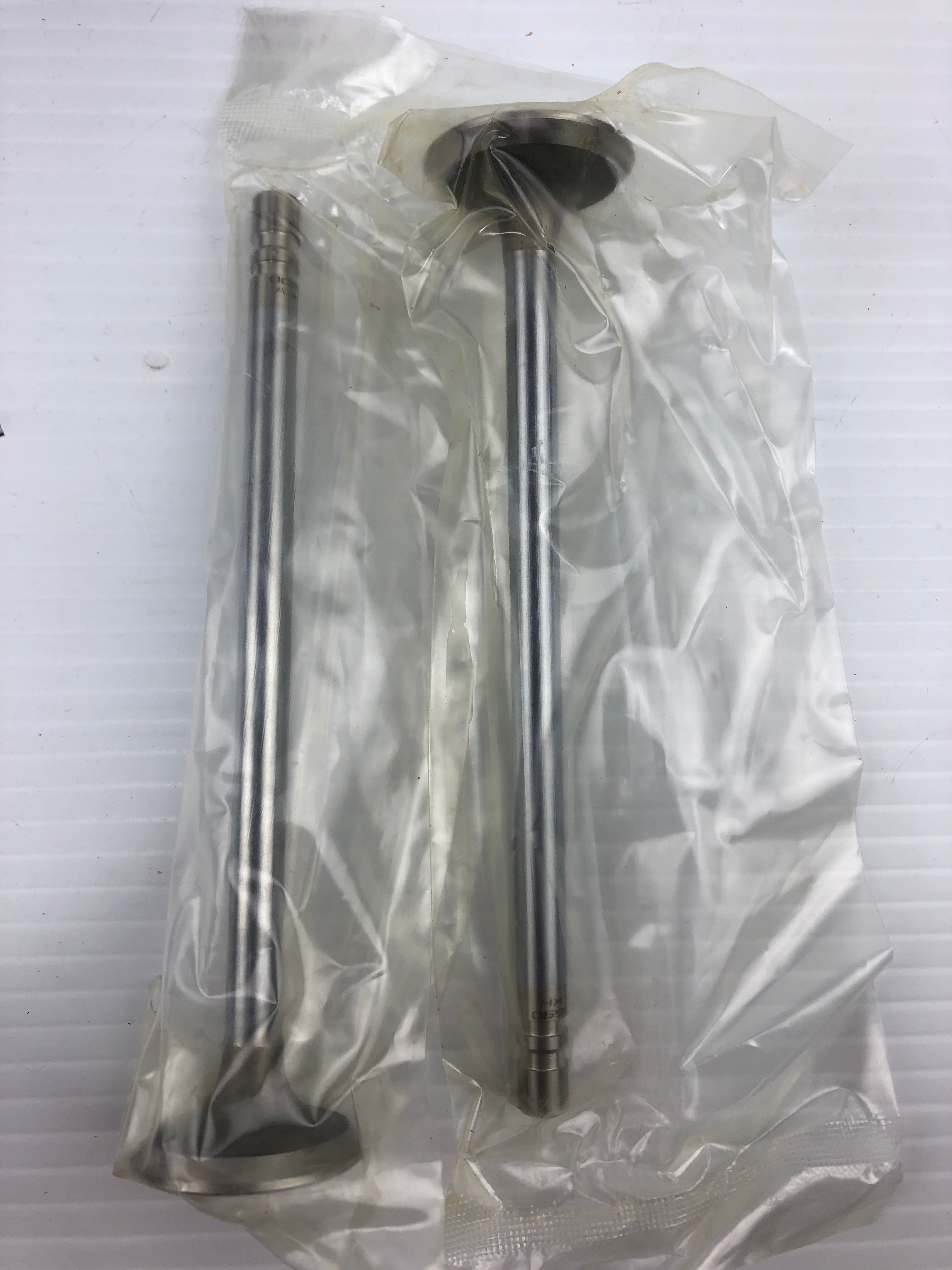 Clevite 2111803 Engine Exhaust Valve 211-1803 (Lot of 2)