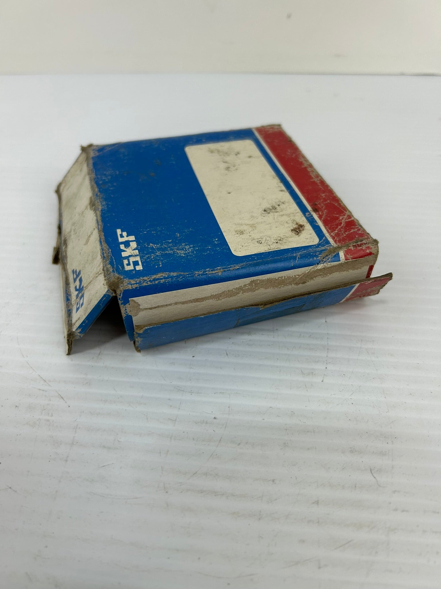 SKF 22211 CCKJ/W33 Spherical Roller Bearing 22211-CCKJ-W33 22211CCKJW33
