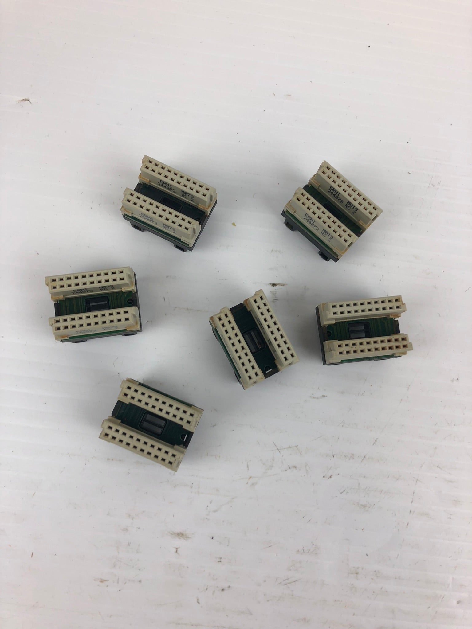 Pilz 95425 ERNI RC 2 Safety Relay Rack Extension Module Connector (Lot of 6)