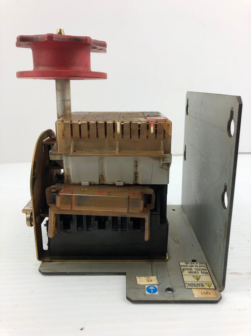 Allen-Bradley 194RF-NC030* Ser A Fused Disconnect Switch Mounted with Cover