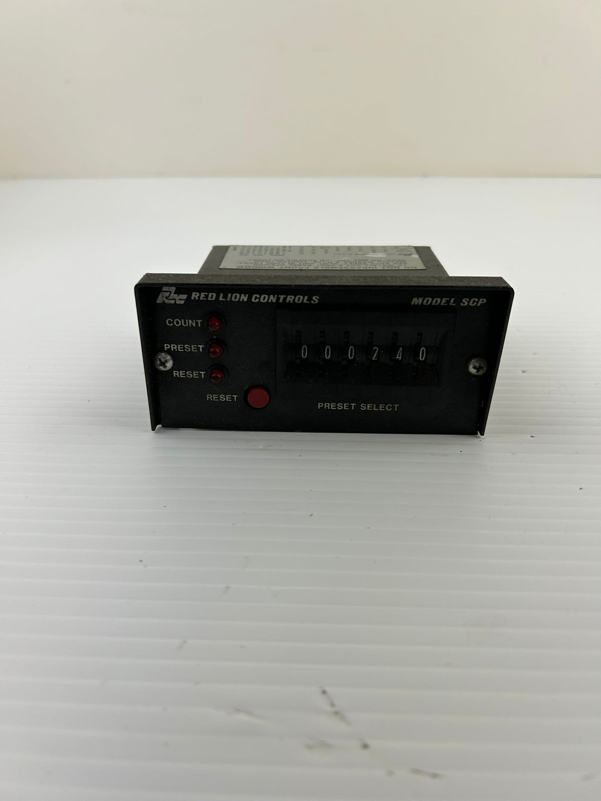 Red Lion Controls SCP00601 Preset Counter 6 Digit Thumbwheel 115VAC +12VDC