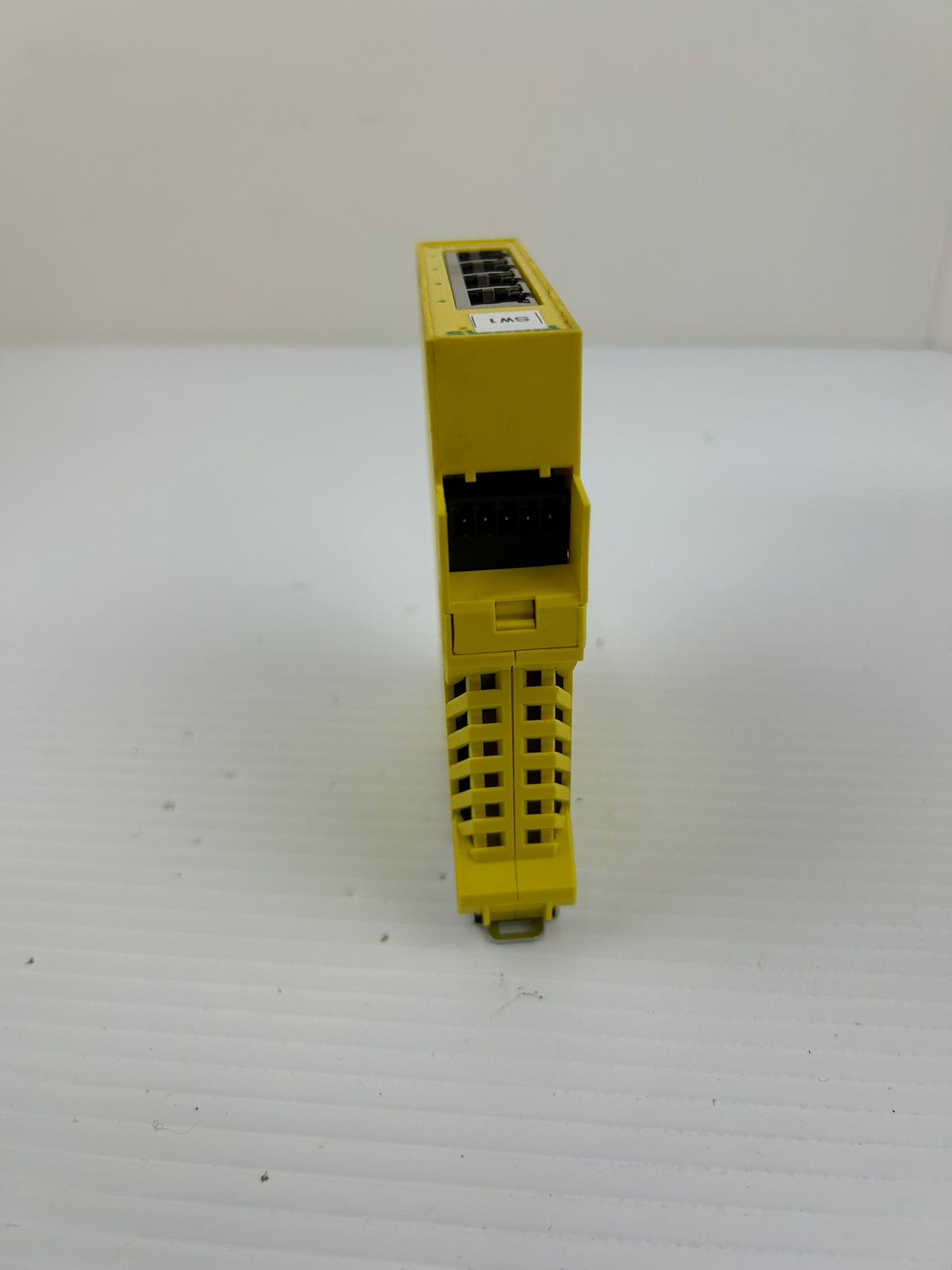 Brainboxes SW-504 Industrial Ethernet Switch 4 Port 10/100 DIN Rail Unmanaged