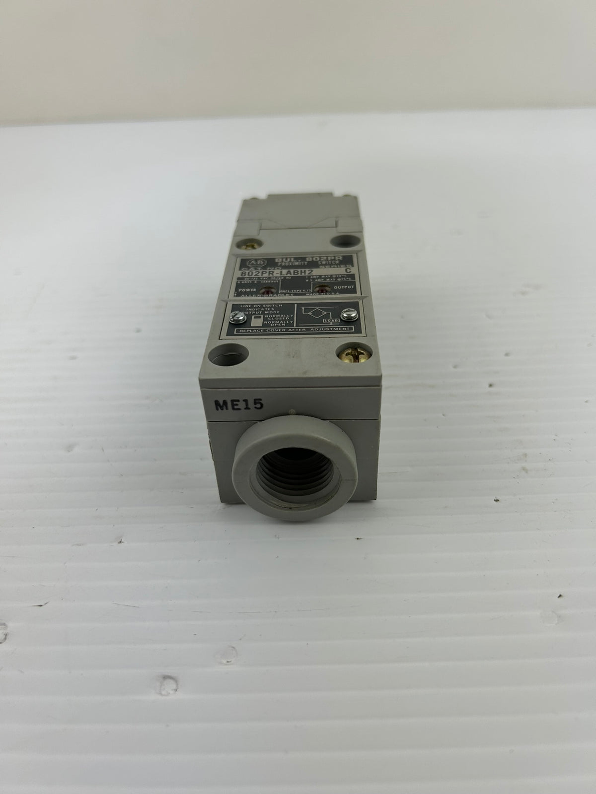 Allen-Bradley 802PR-LABH2 Inductive Proximity Sensor Series C 60-132VAC 14mm