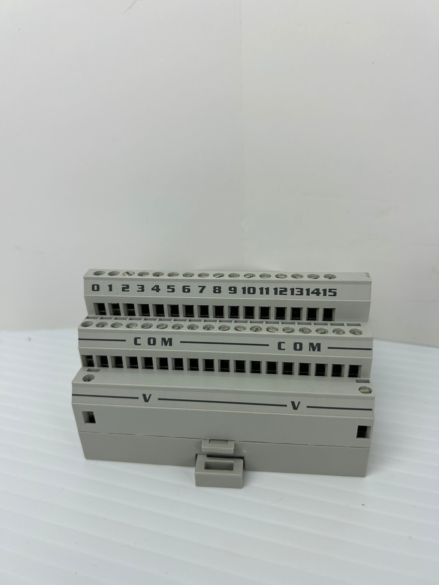 Allen-Bradley 1794-TB2 Terminal Base Series A Rev A01 120VAC 10A