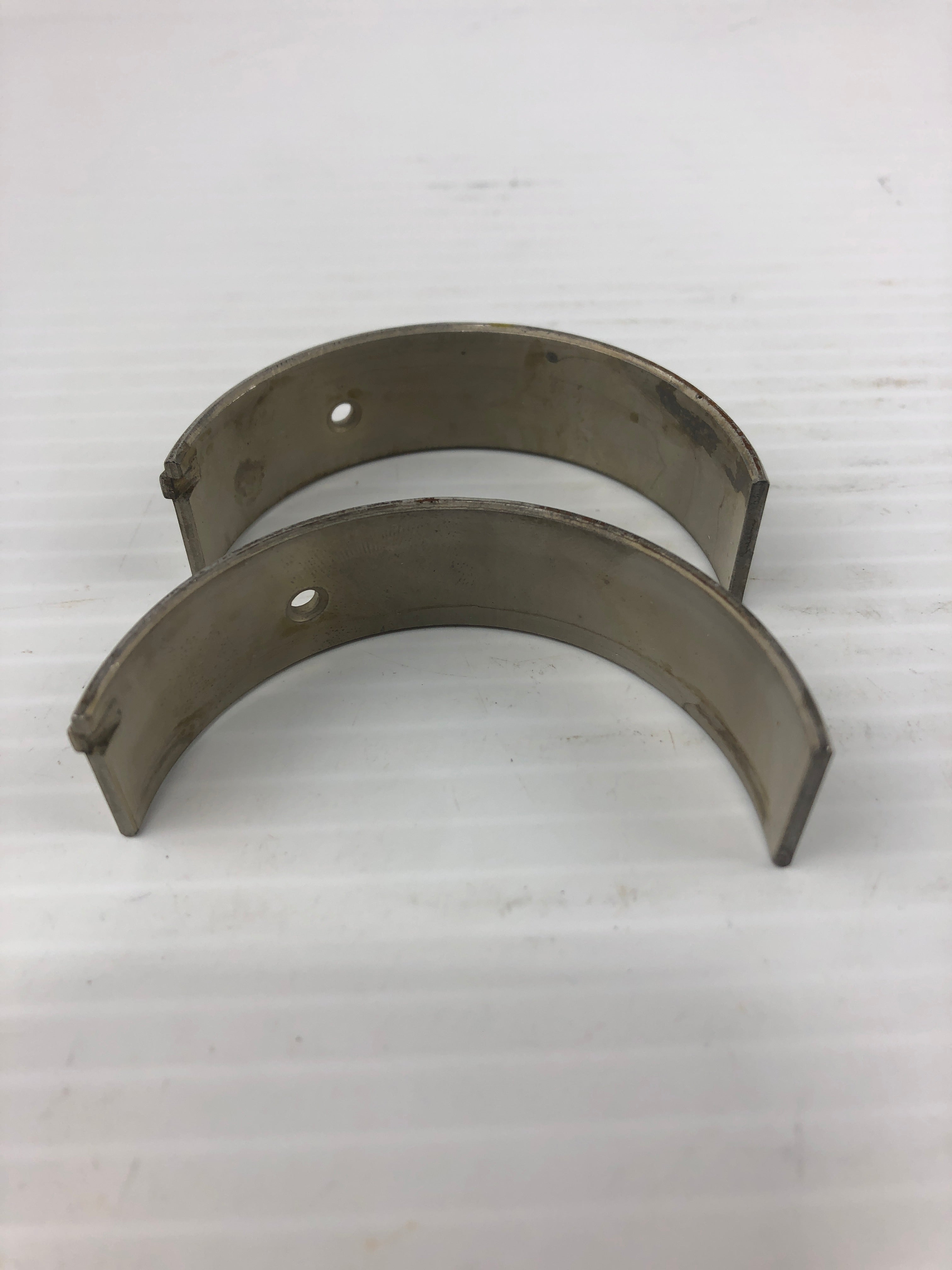 Clevite CB831P30 Engine Connecting Rod Bearing Pair CB-831 P-30
