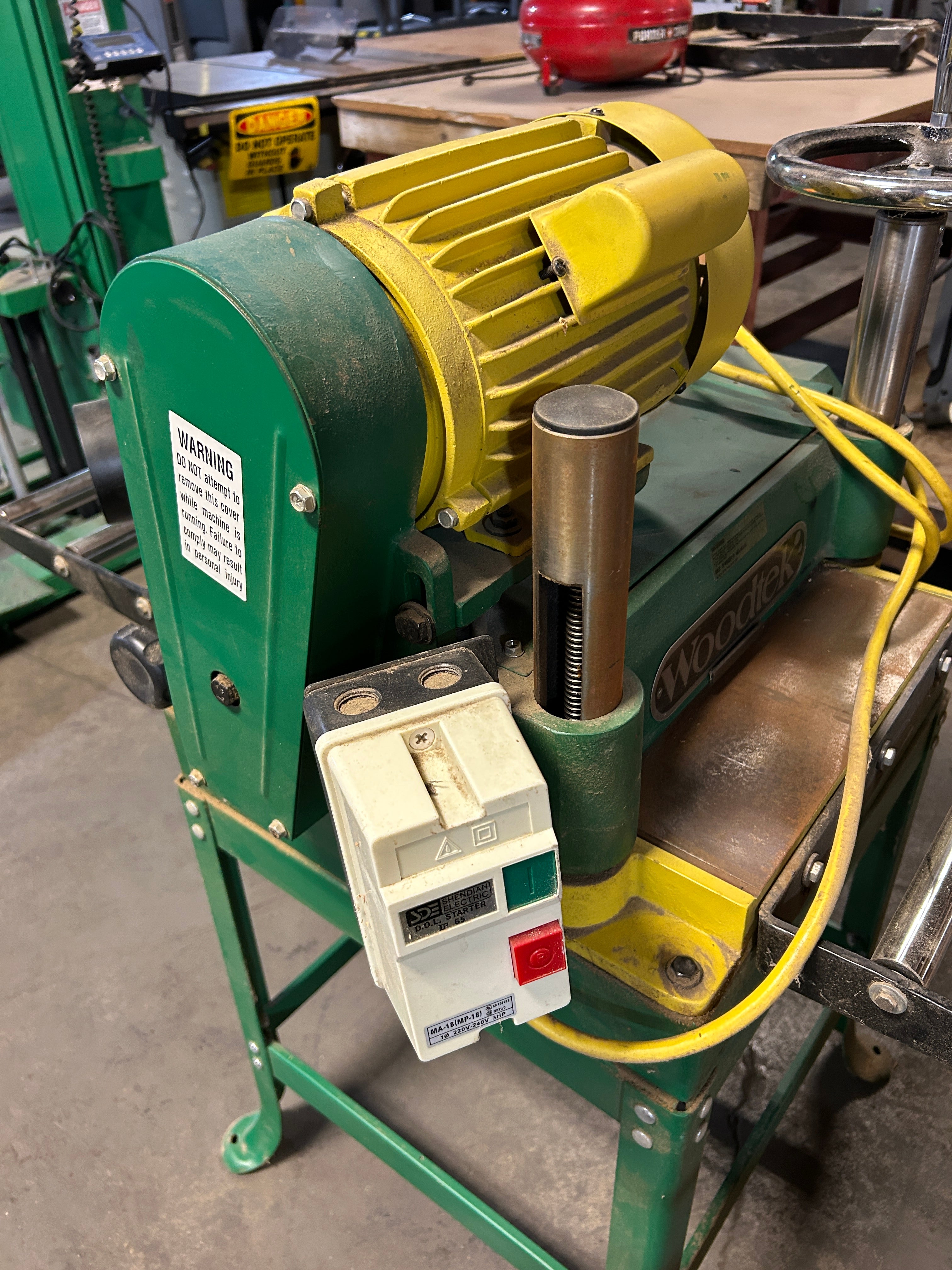 Woodtek 15" Wood Planer 124070 3HP 230V 1PH 2P 18A 3450 RPM 60Hz Woodworking