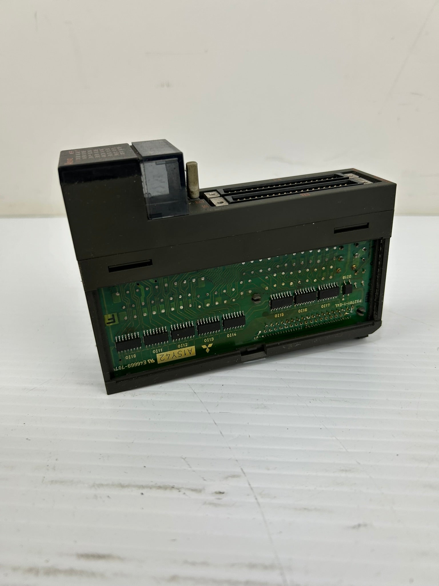 Mitsubishi A1SY42 Output Unit PLC Module 12/24VDC 0.1A