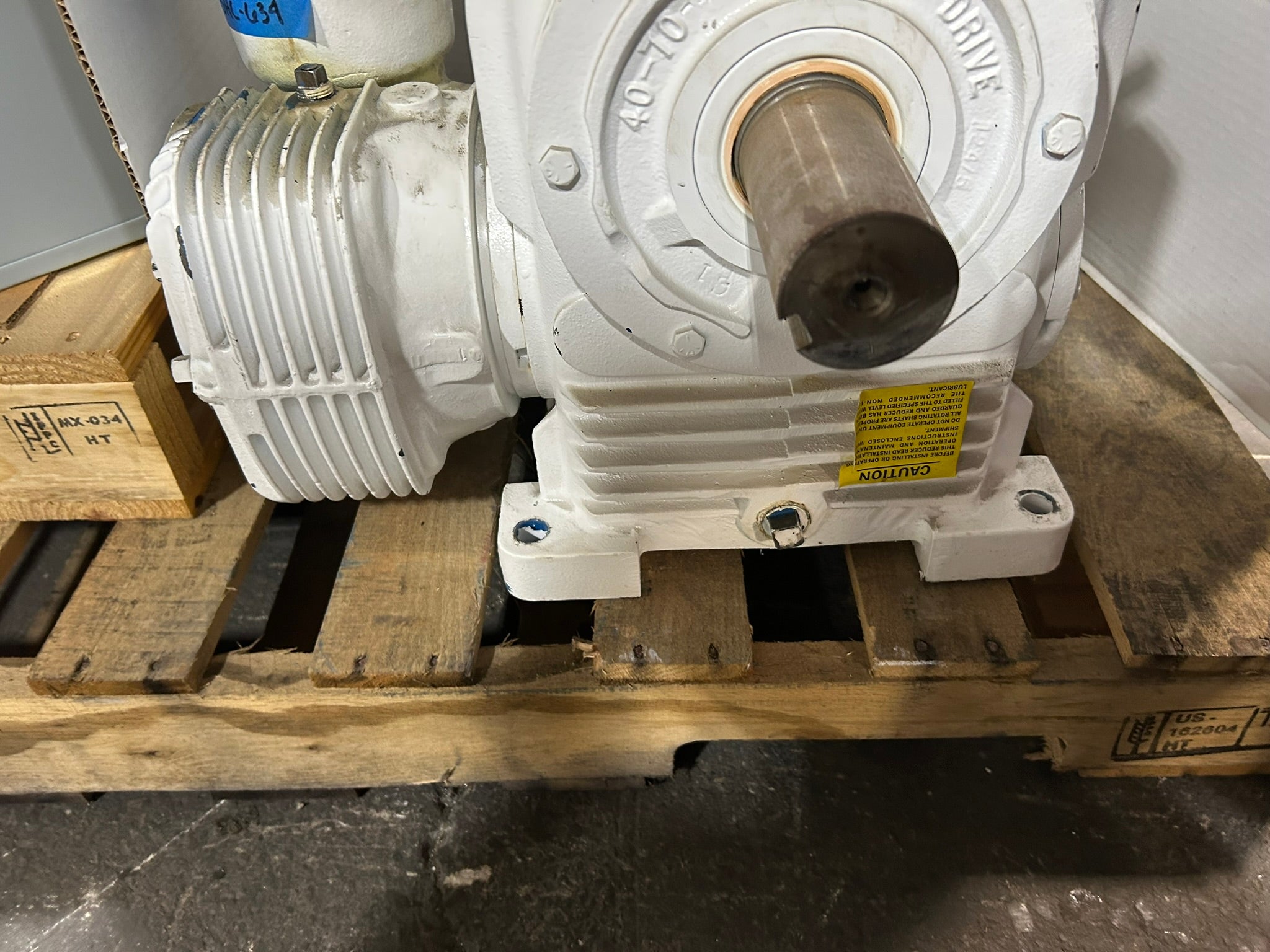 Textron MVU40DA054-F3 Cone Drive Gearbox 75-1 Ratio 1750RPM 4.91 HP