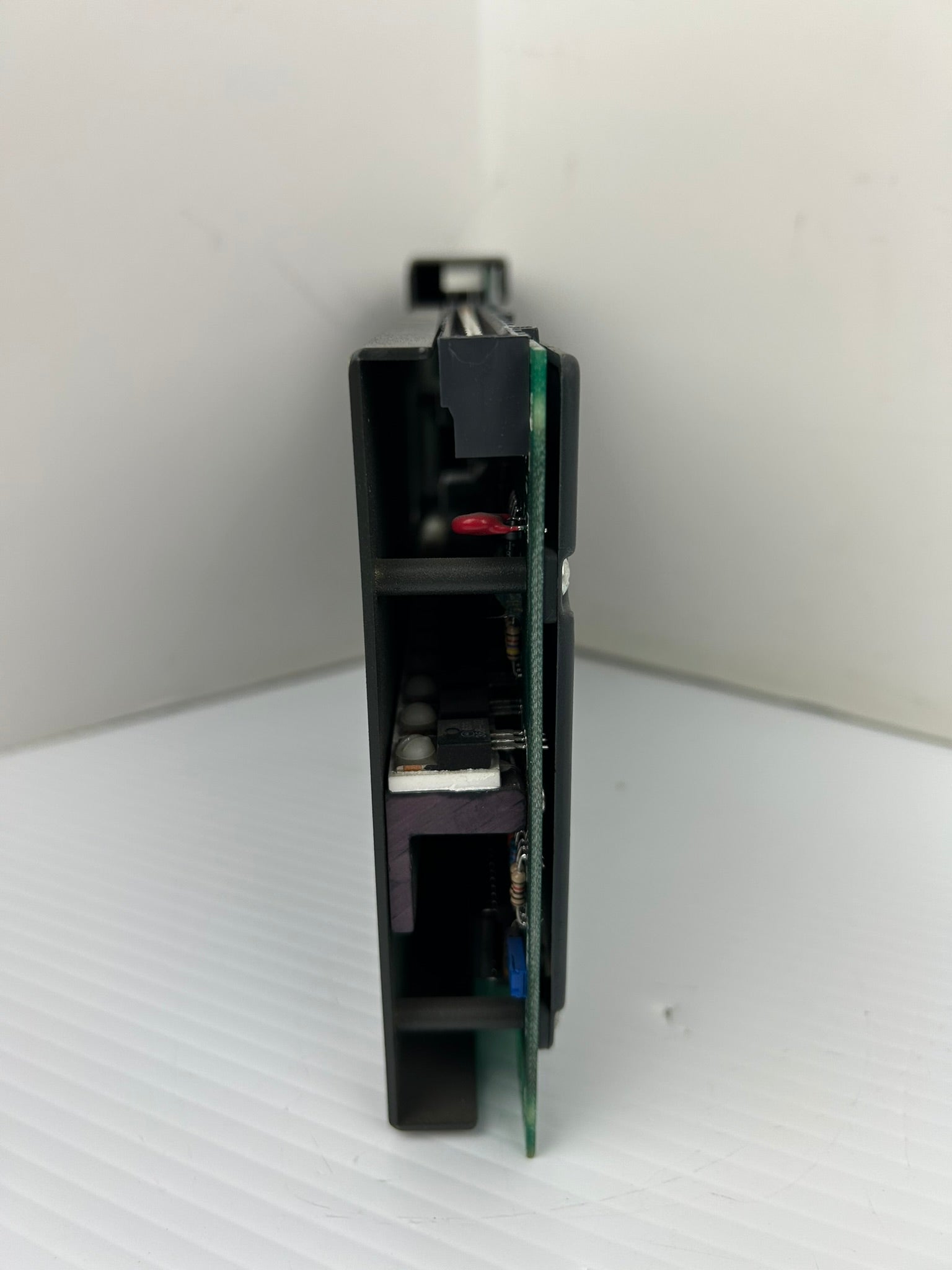 Allen-Bradley 1771-OAD AC Output Module 12-120V 8A