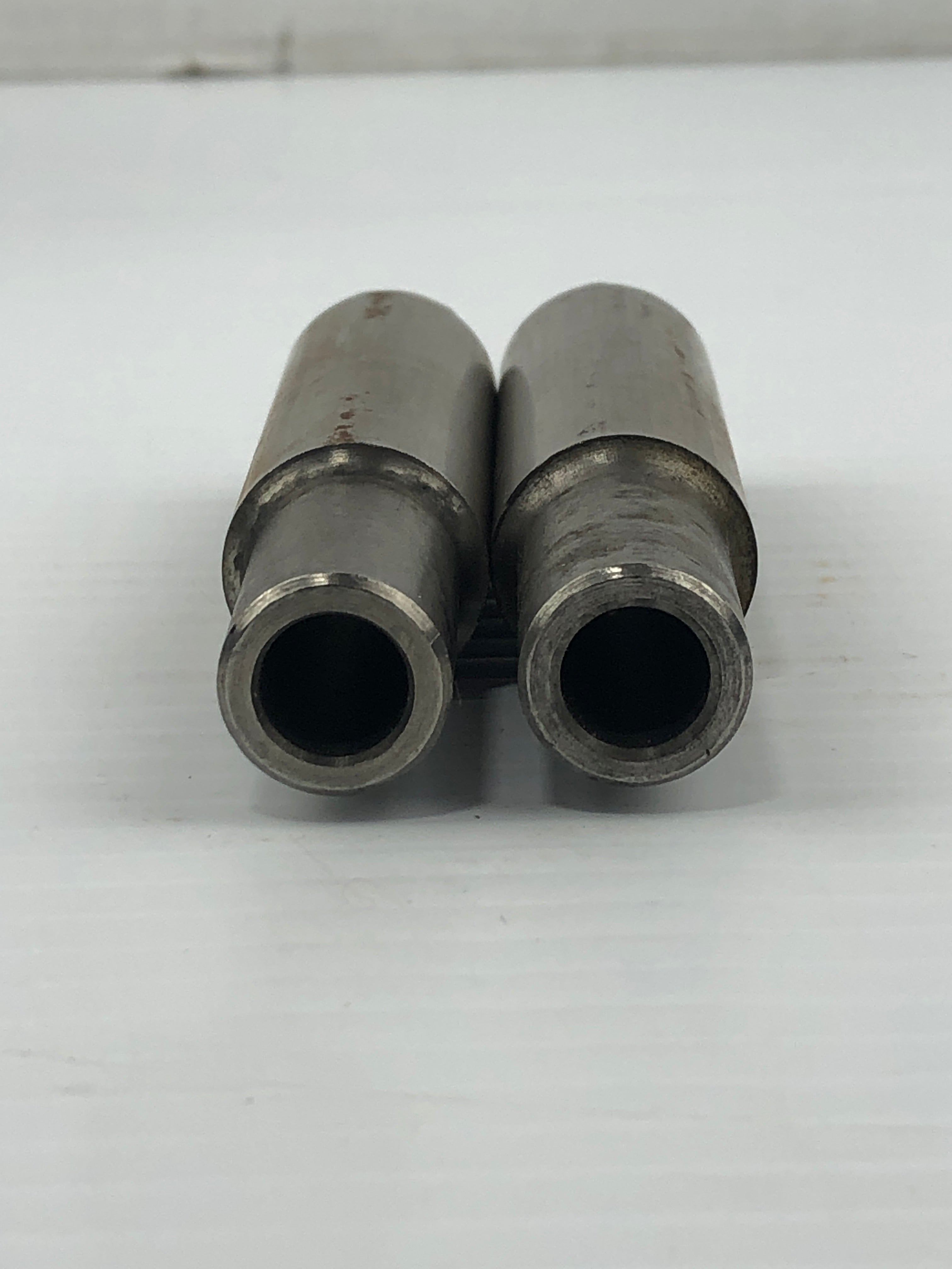 Clevite 2173600 Engine Valve Guide 217-3600 - Box of 2