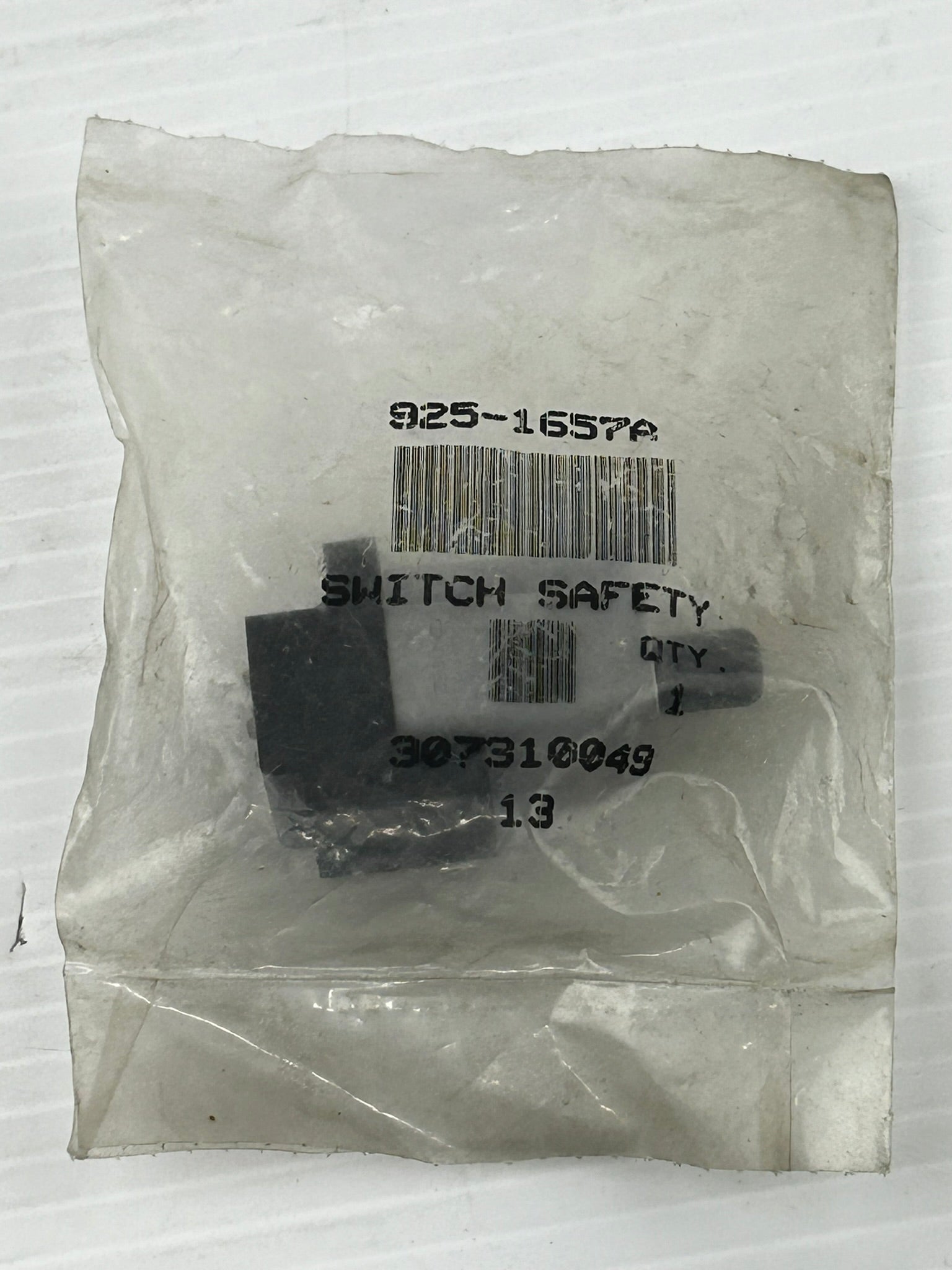 925-1657A Safety Switch