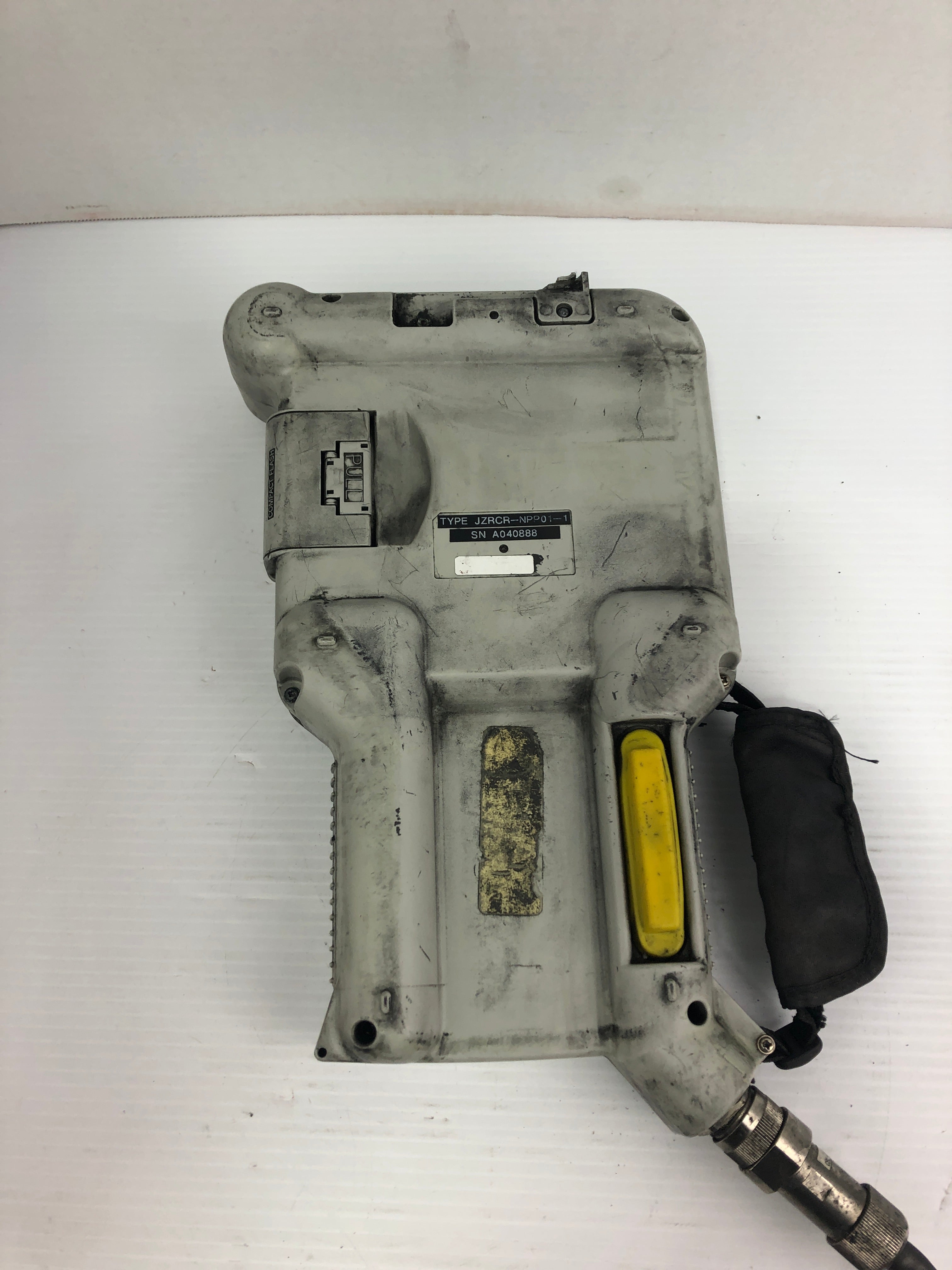 Yaskawa JZRCR-NPP01-1 Teach Pendant A040888