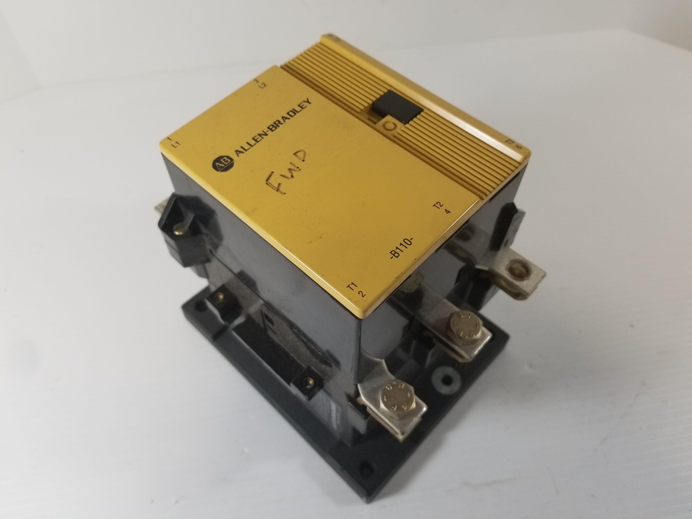 Allen-Bradley 100-B110N*3 Contactor Series B with 195-GA10