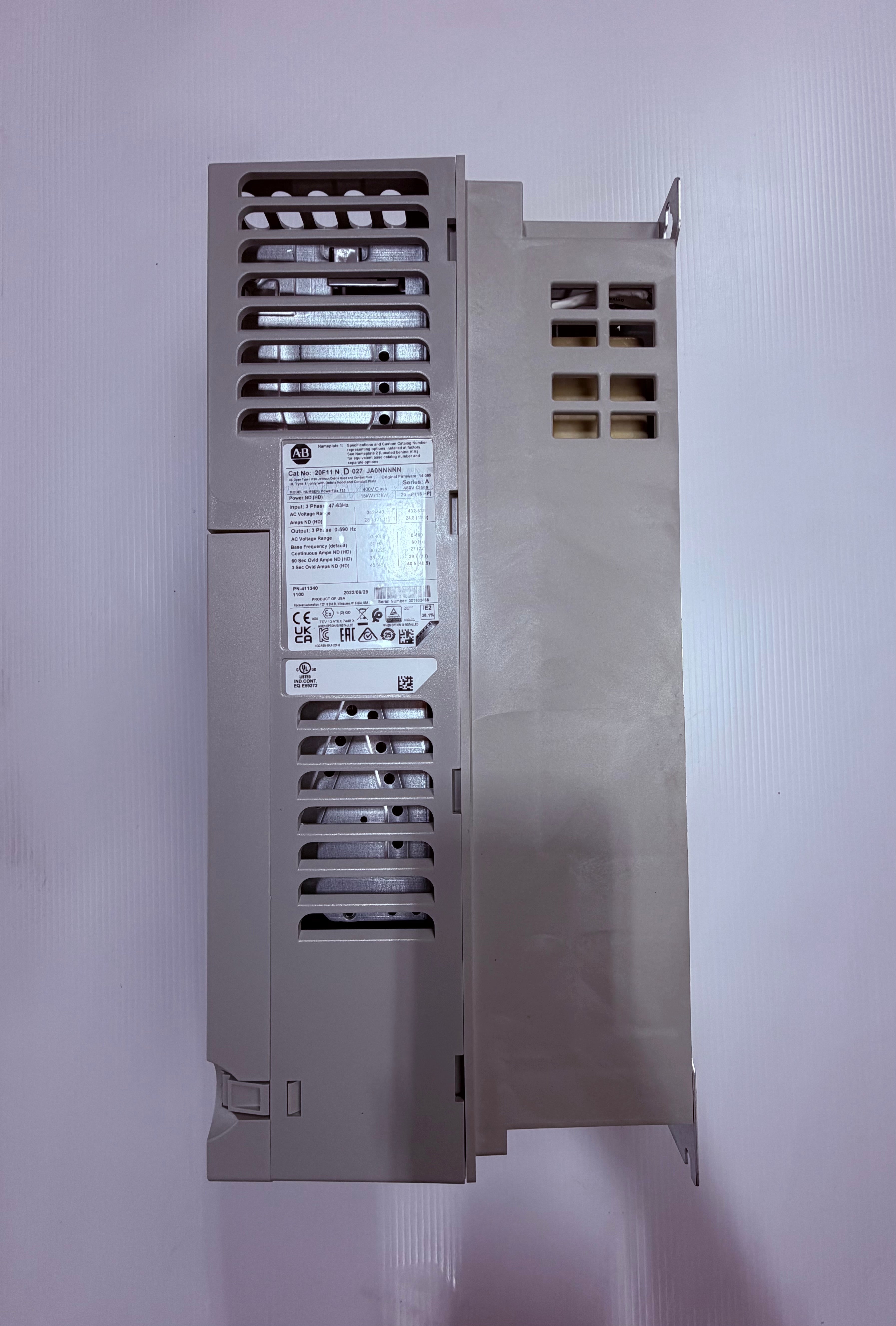 Allen Bradley PowerFlex 753 20F11ND027JA0NNNNN AC Drive 20 HP