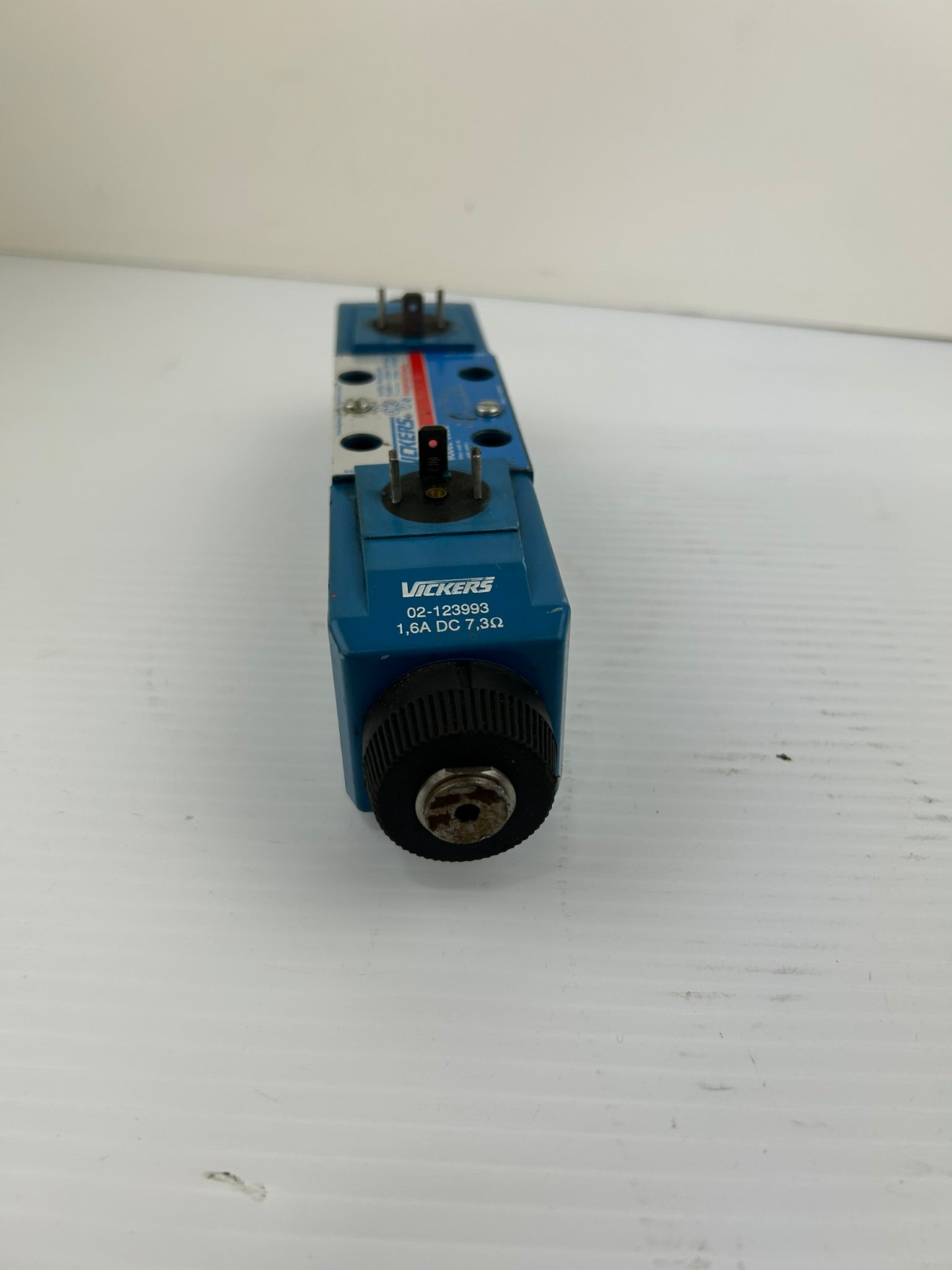 Vickers KDG4V 3 2C20N Z M U H7 60 Directional Control Valve 02-123993