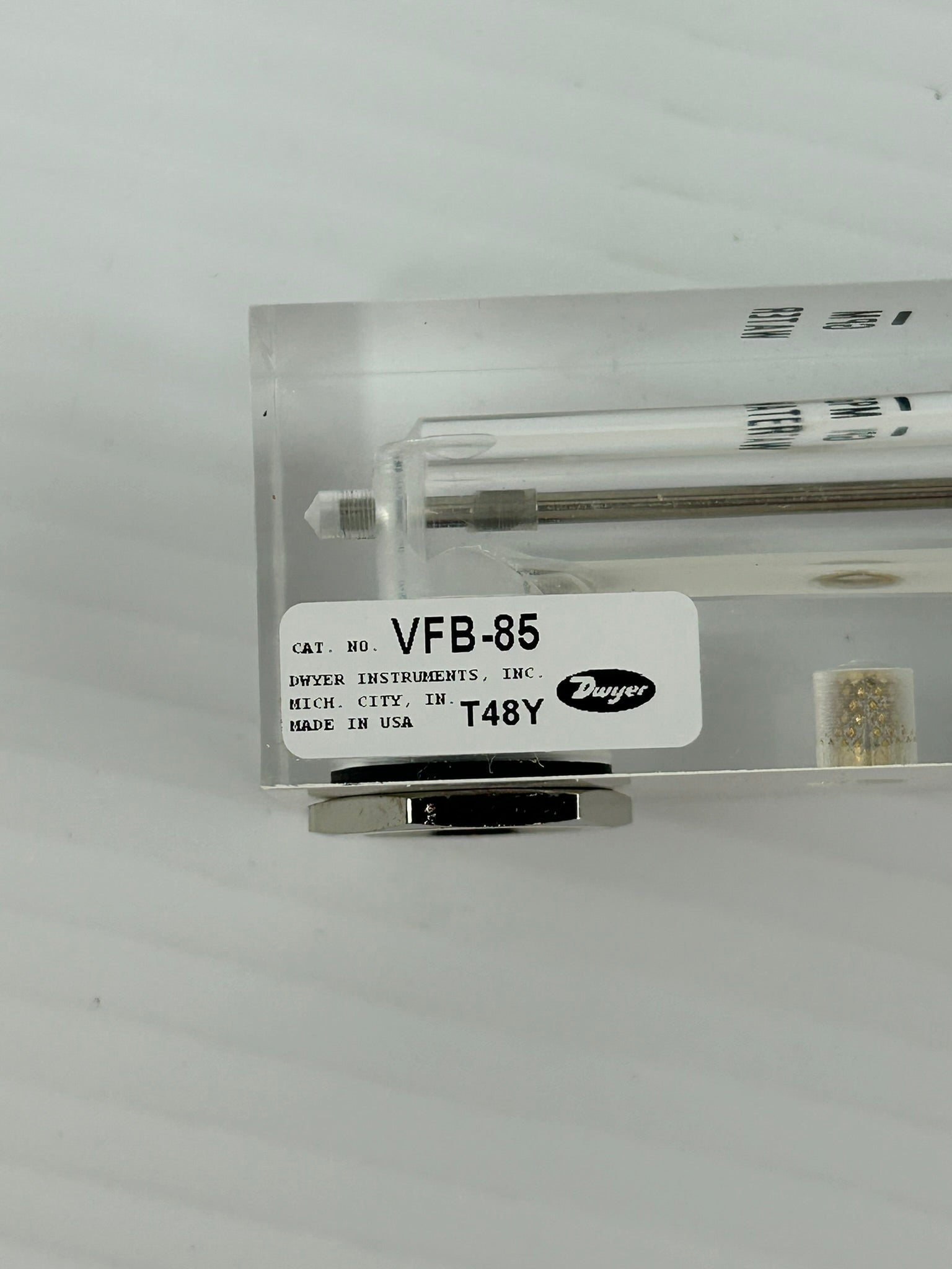 Dwyer VFB-85 Visi-Float Flowmeter 0.5-2.0 GPM Water