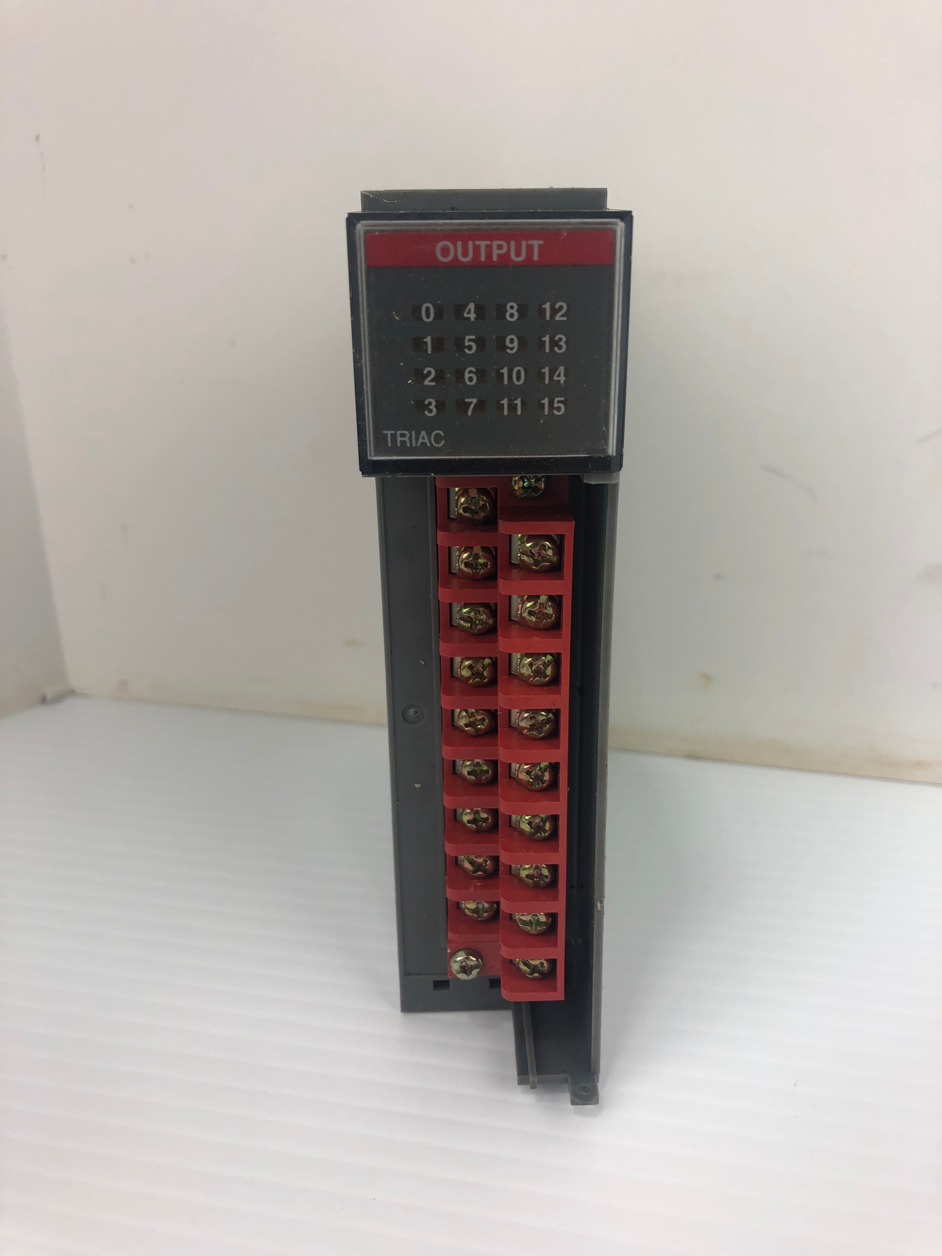 Allen-Bradley 1746-0A16 PLC Output Module SLC 500 Series D - No Door