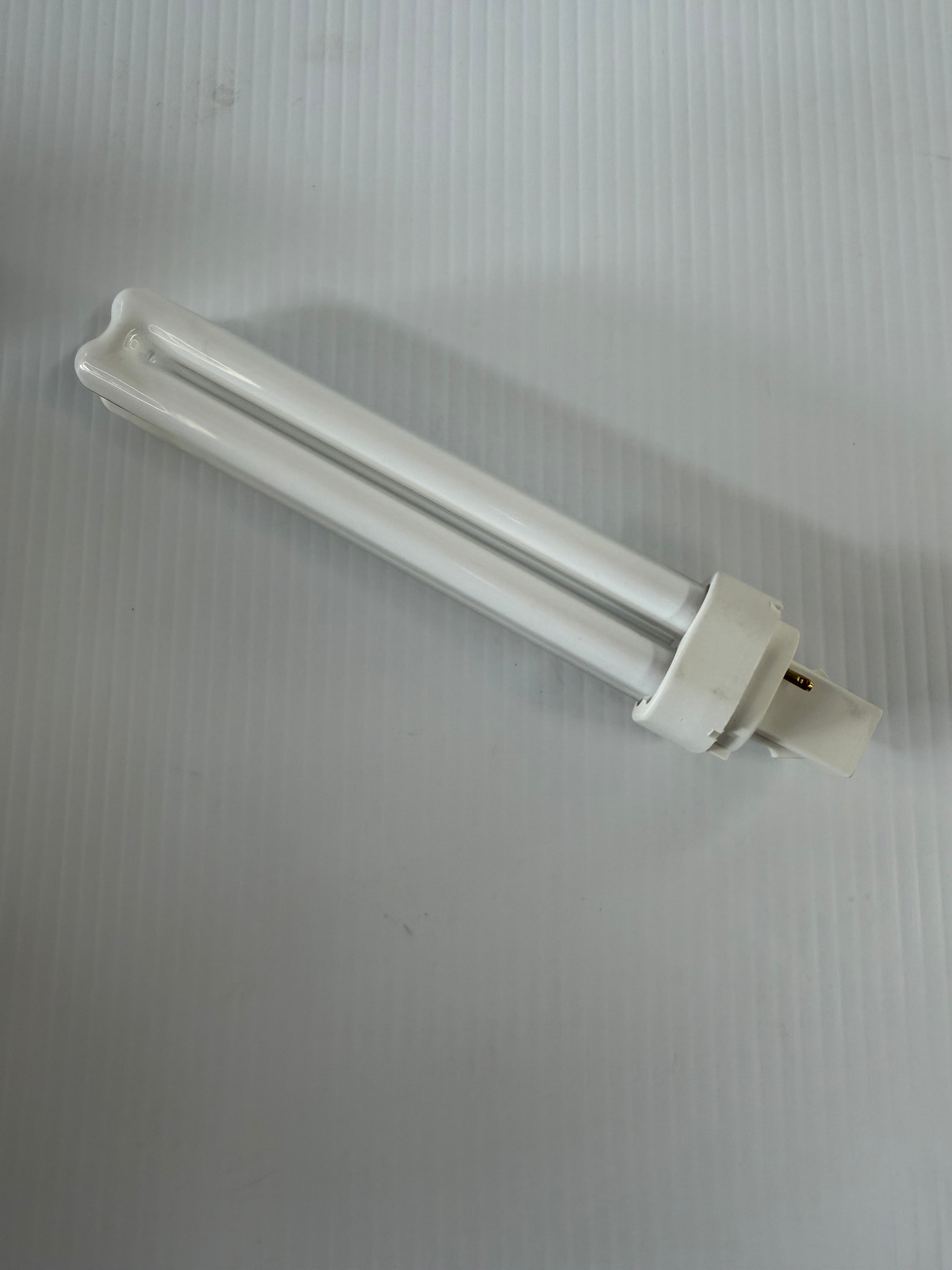 Lot of 6 GE F26DBXT4/SPX35 Bihial Fluorescent Lamps 26 Watt