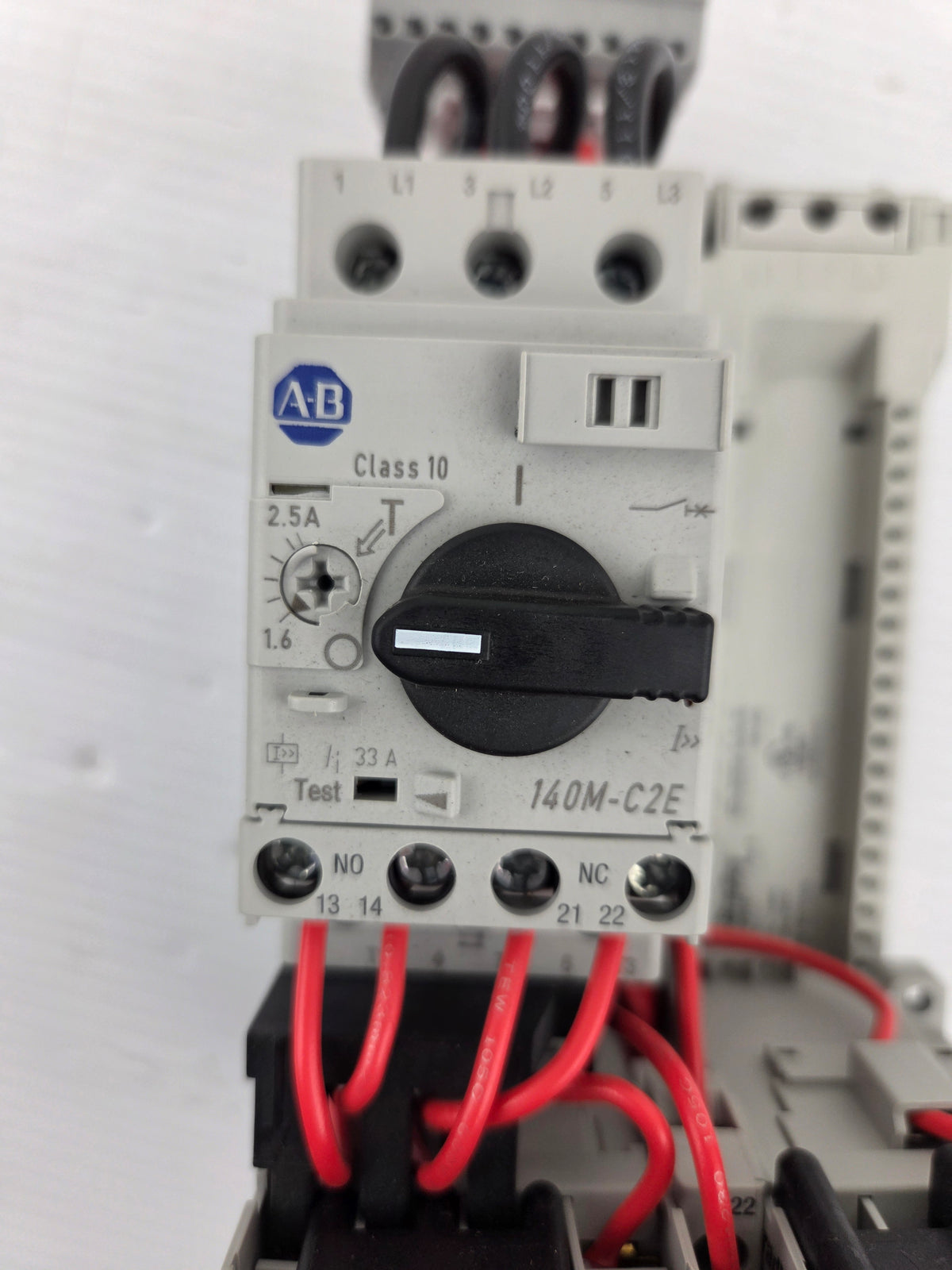Allen-Bradley 140M-C2E-B25 Motor Starter 100-C09*10 Contactor 107S-ASKP3-CB25C