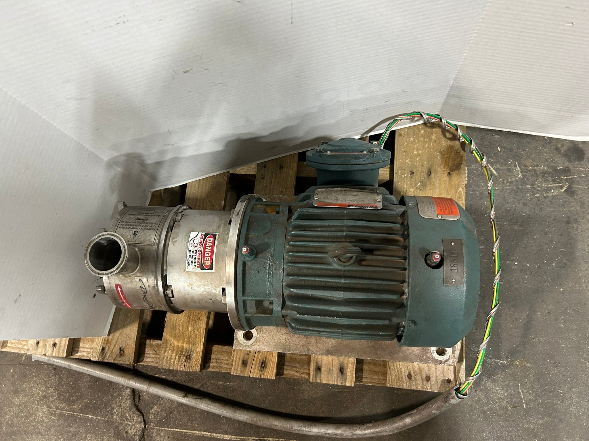 Reliance Electric 01MCN90235G001AD XEX Duty Master Motor 5HP 3PH Admix FF-425P