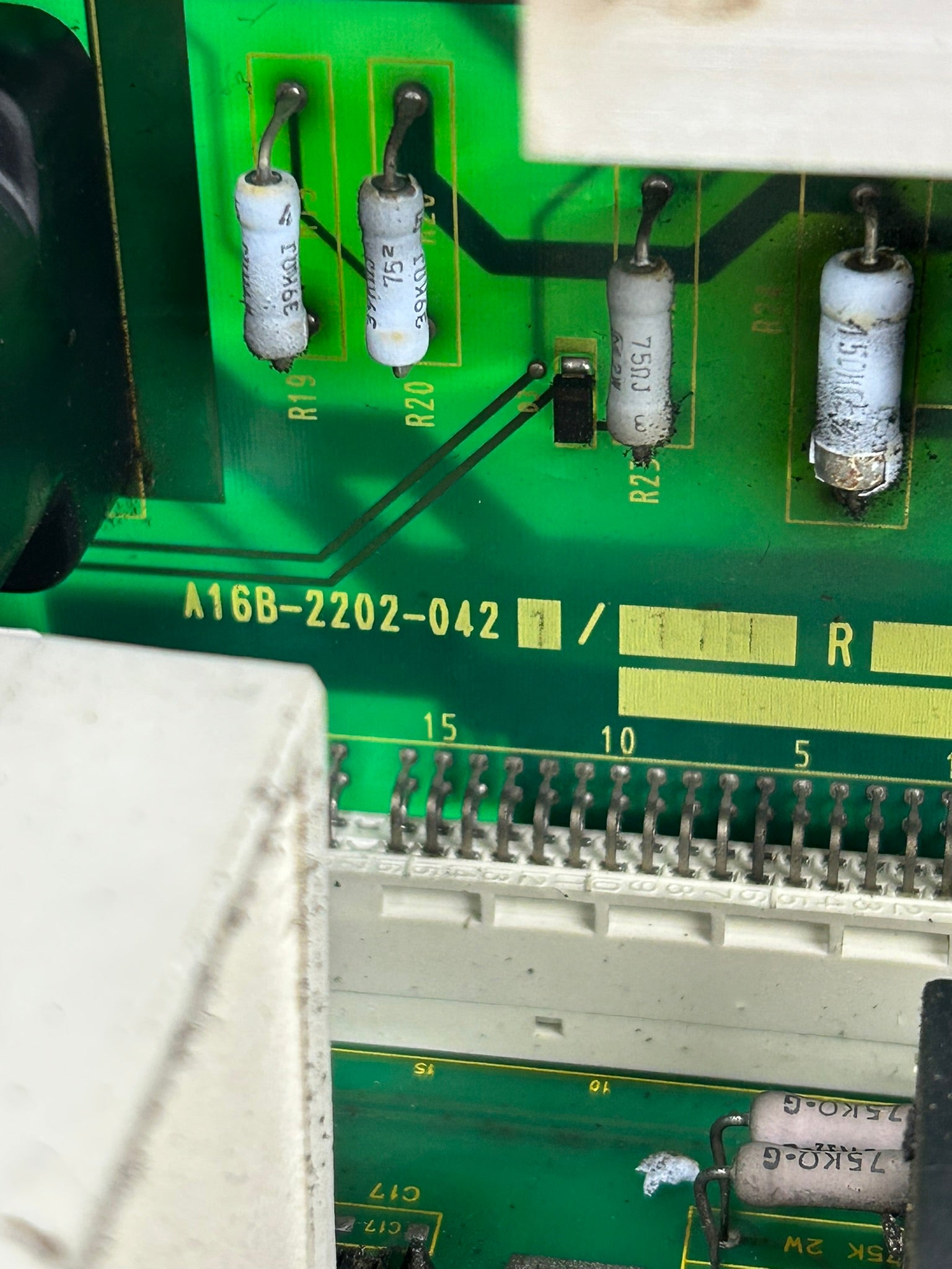Fanuc A16B-2202-0421/11H Servo Amplifier Drive A20B-1006-0470/01A