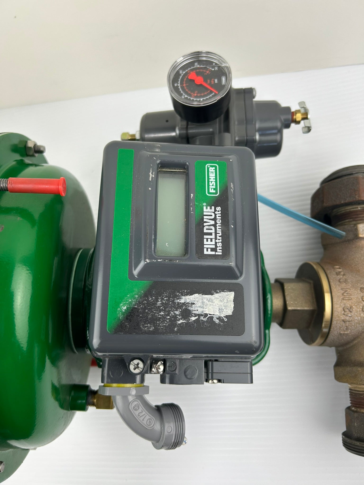 Fisher Baumann Fieldvue Pneumatic Valve 24548 DVC2000