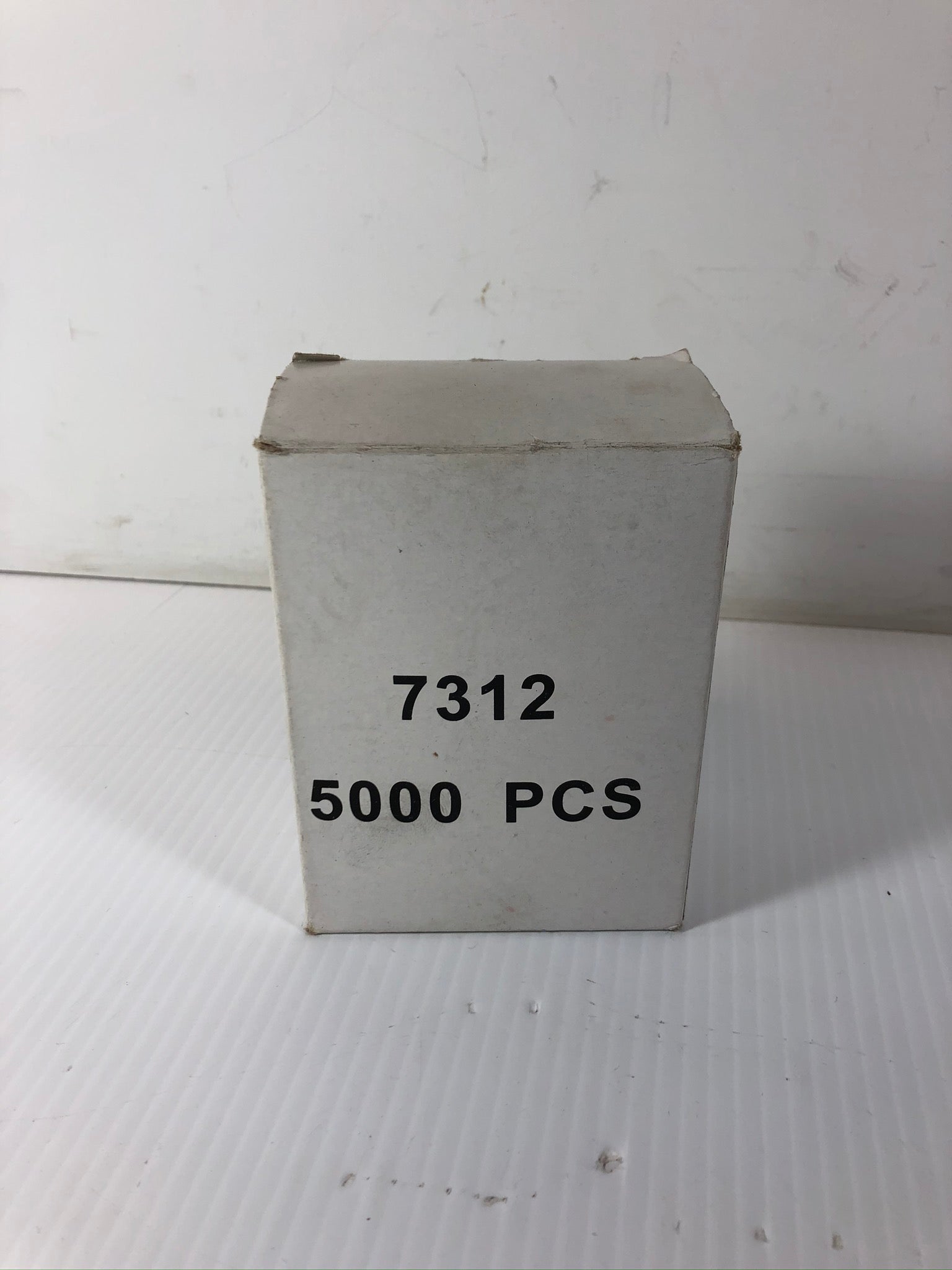 2 Boxes of 5,000 Staples 7/16" x 1/2"L 4PMG1