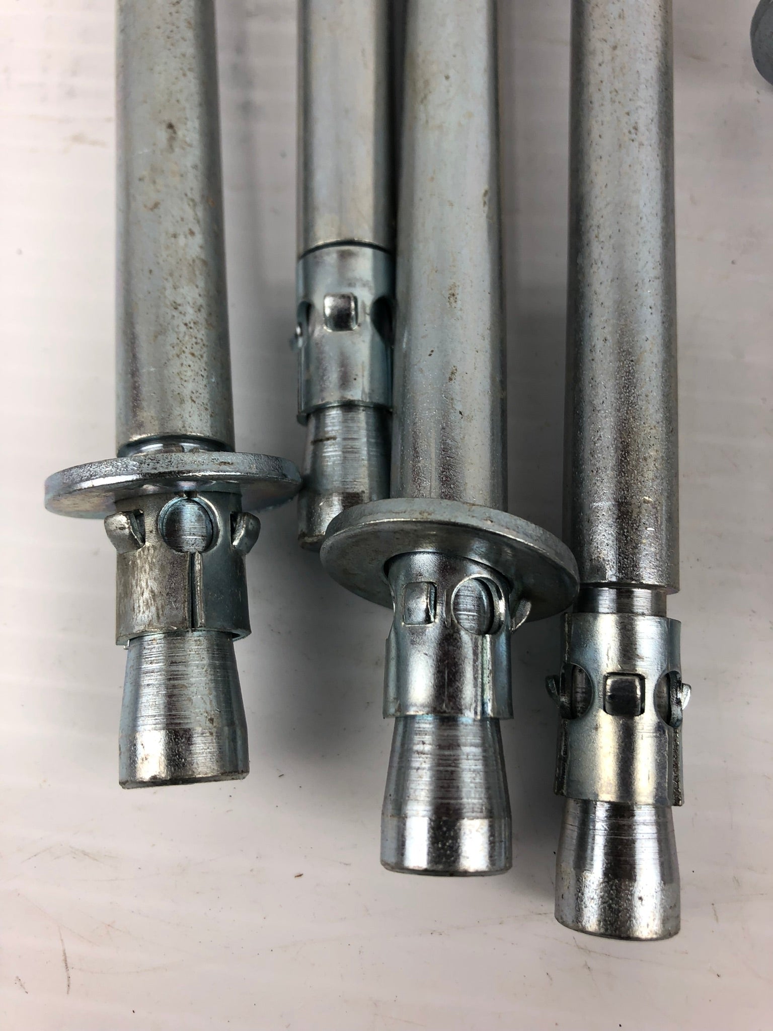 Concrete Wedge Anchor Hex Head Bolt Housing Screw 7" Long - Lot of 11