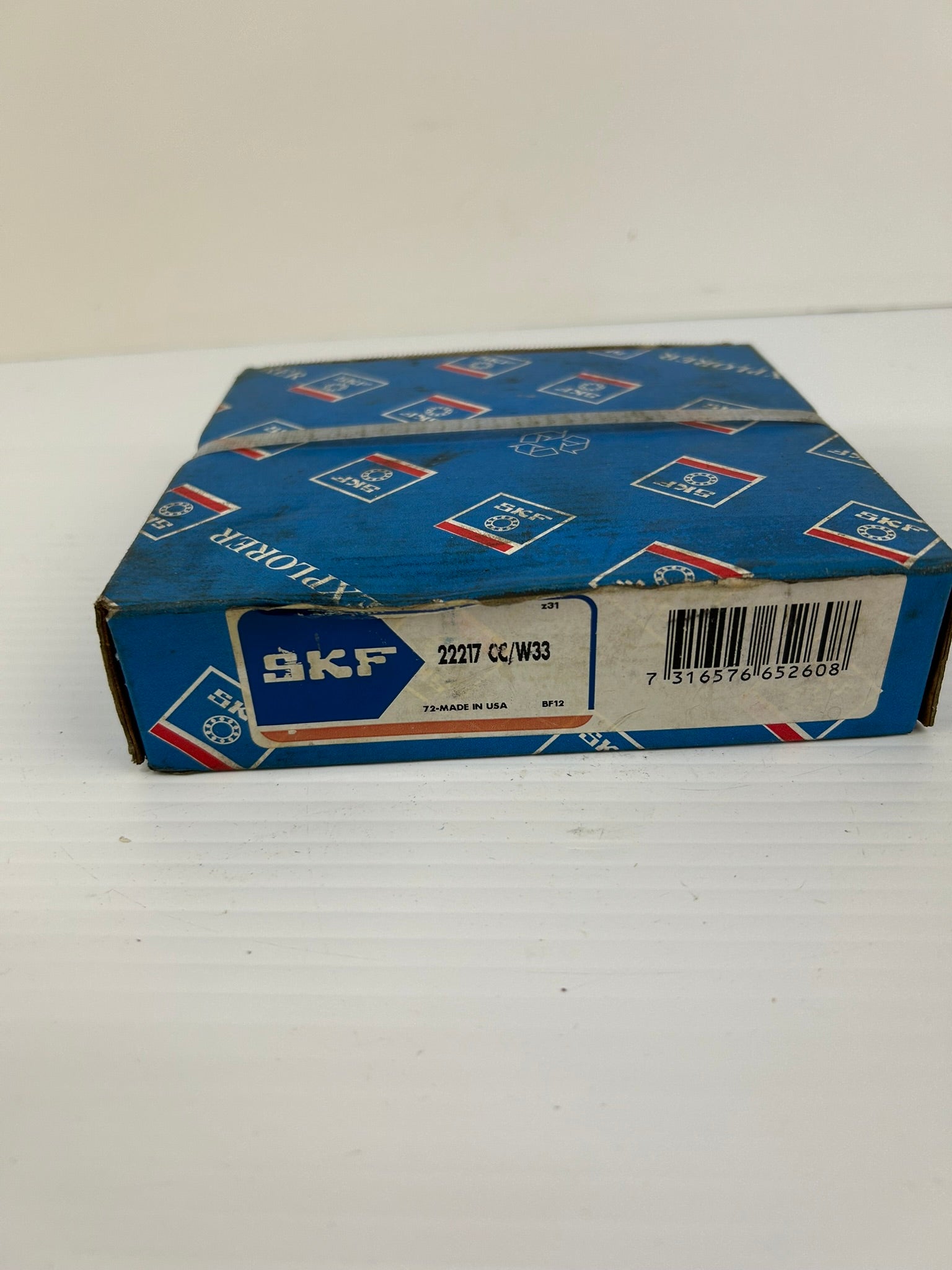 SKF 22217 CC/W33 Spherical Roller Bearing 22217CC-W33 22217CCW33