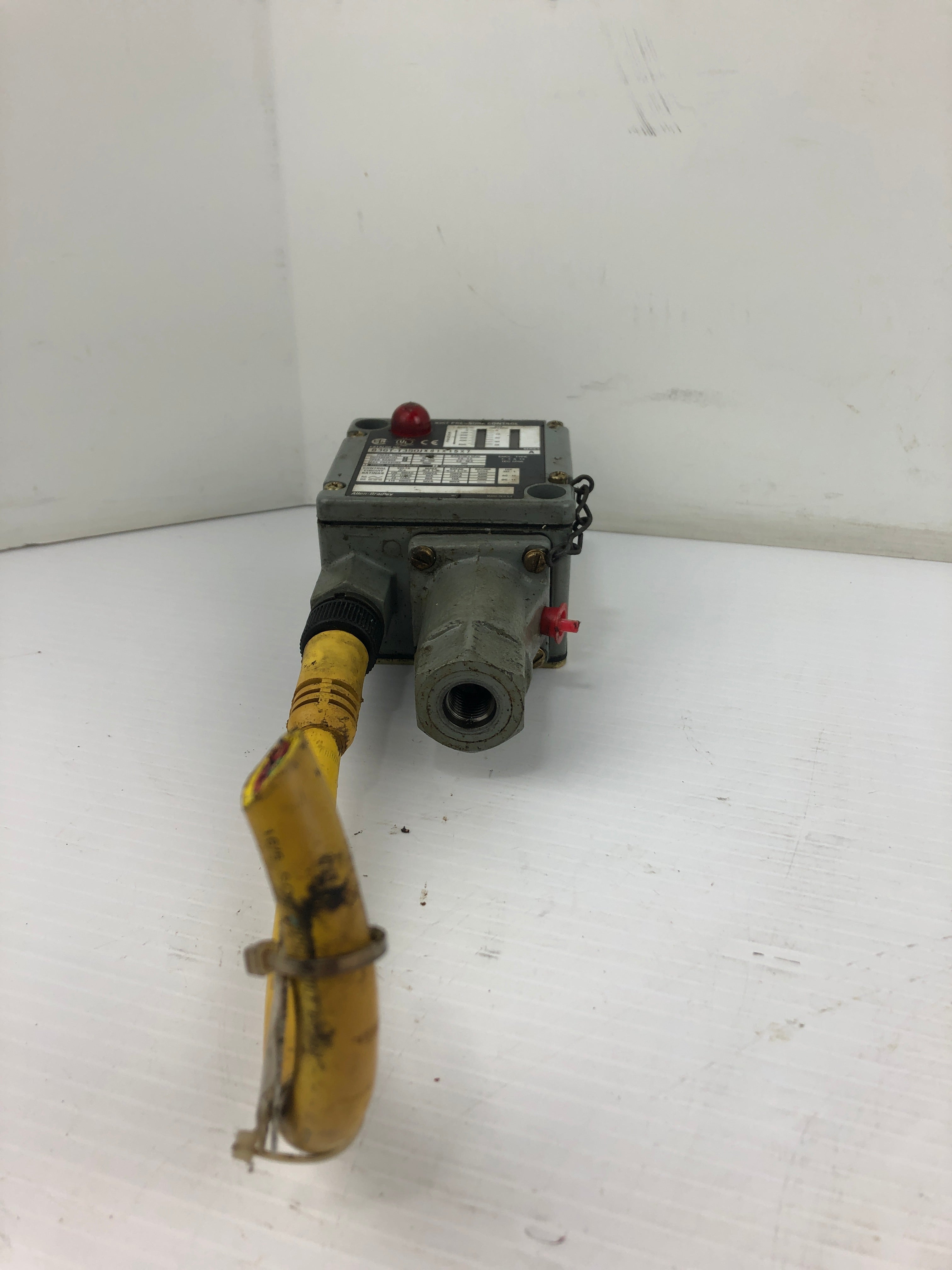 Allen Bradley 836T-T350JX81X15X7 Pressure Control Switch Series A