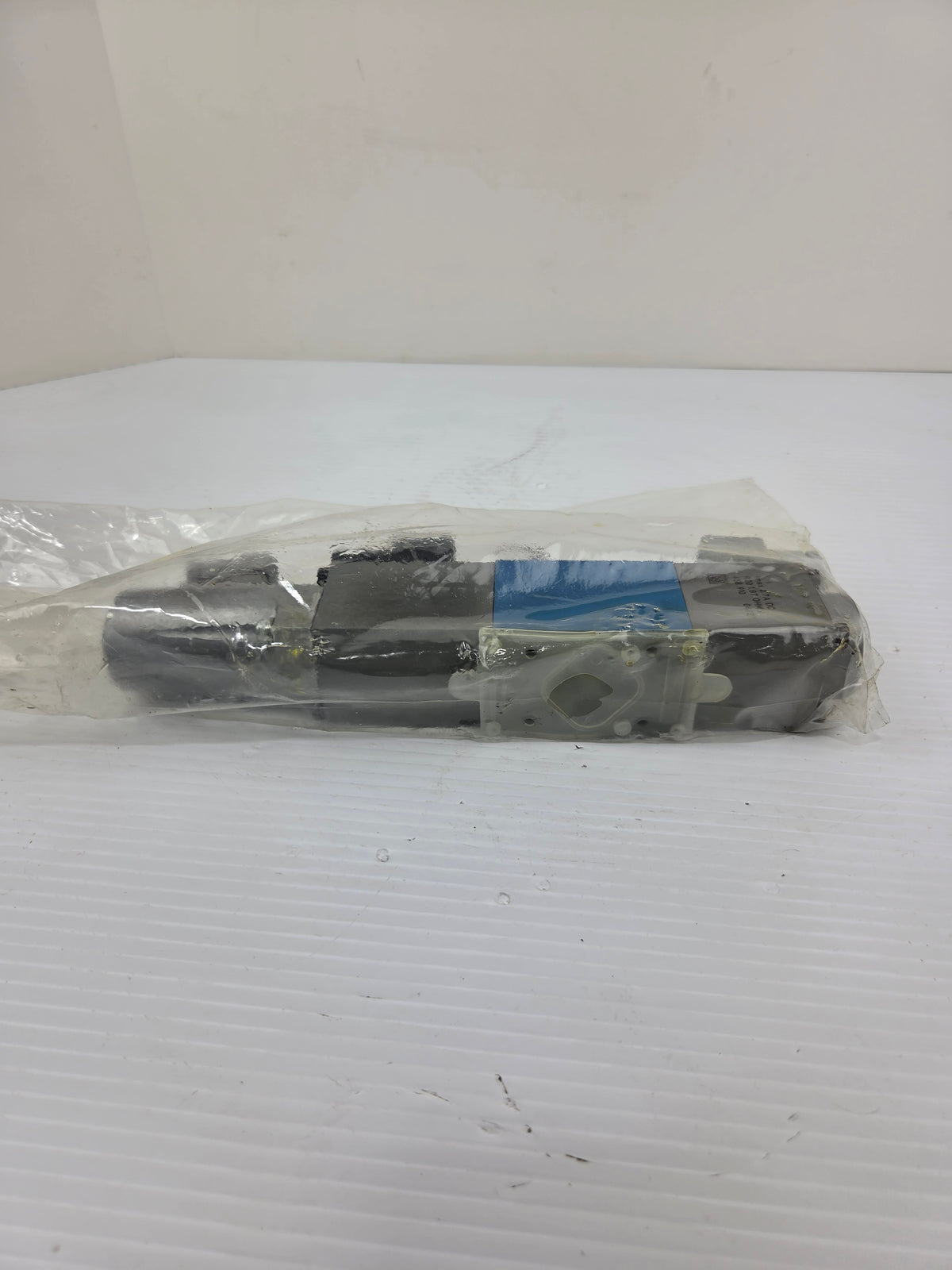 Eaton Vickers KFDG4V 3 2C20N Z M U1 H7 20 Proportional Valve