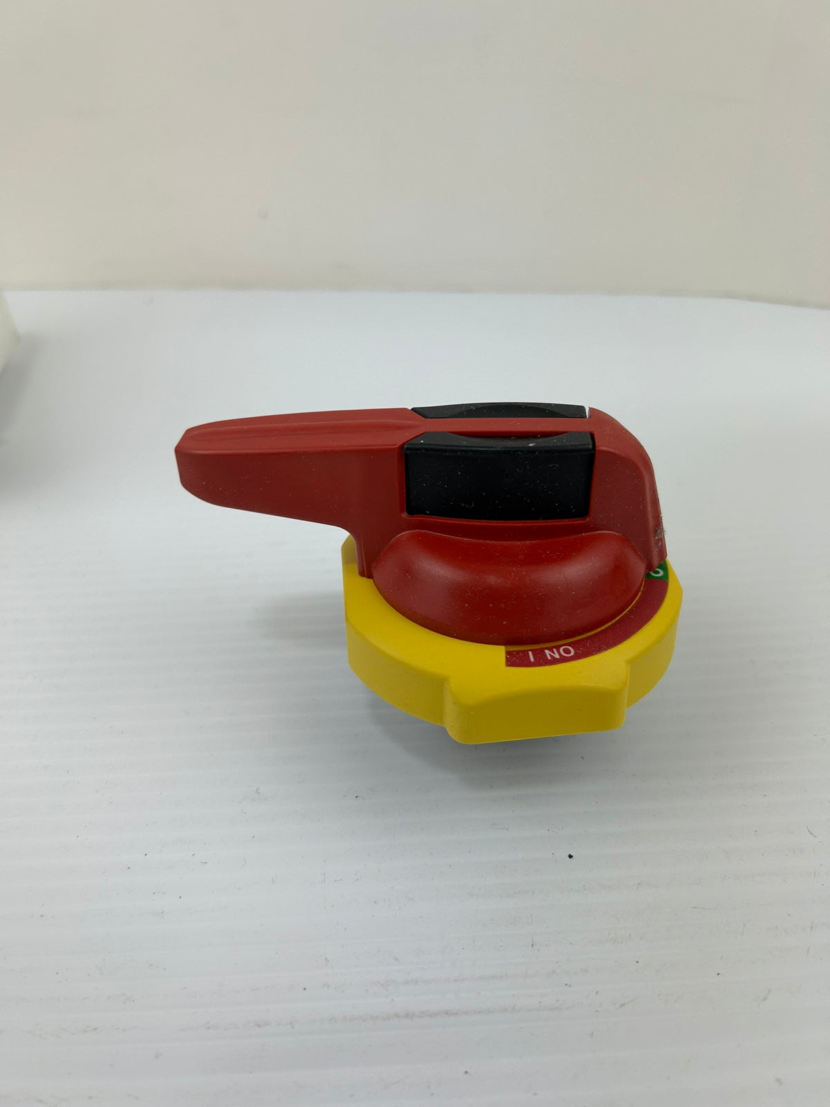 Allen Bradley 194R-PY Isolating Switch Handle Series A