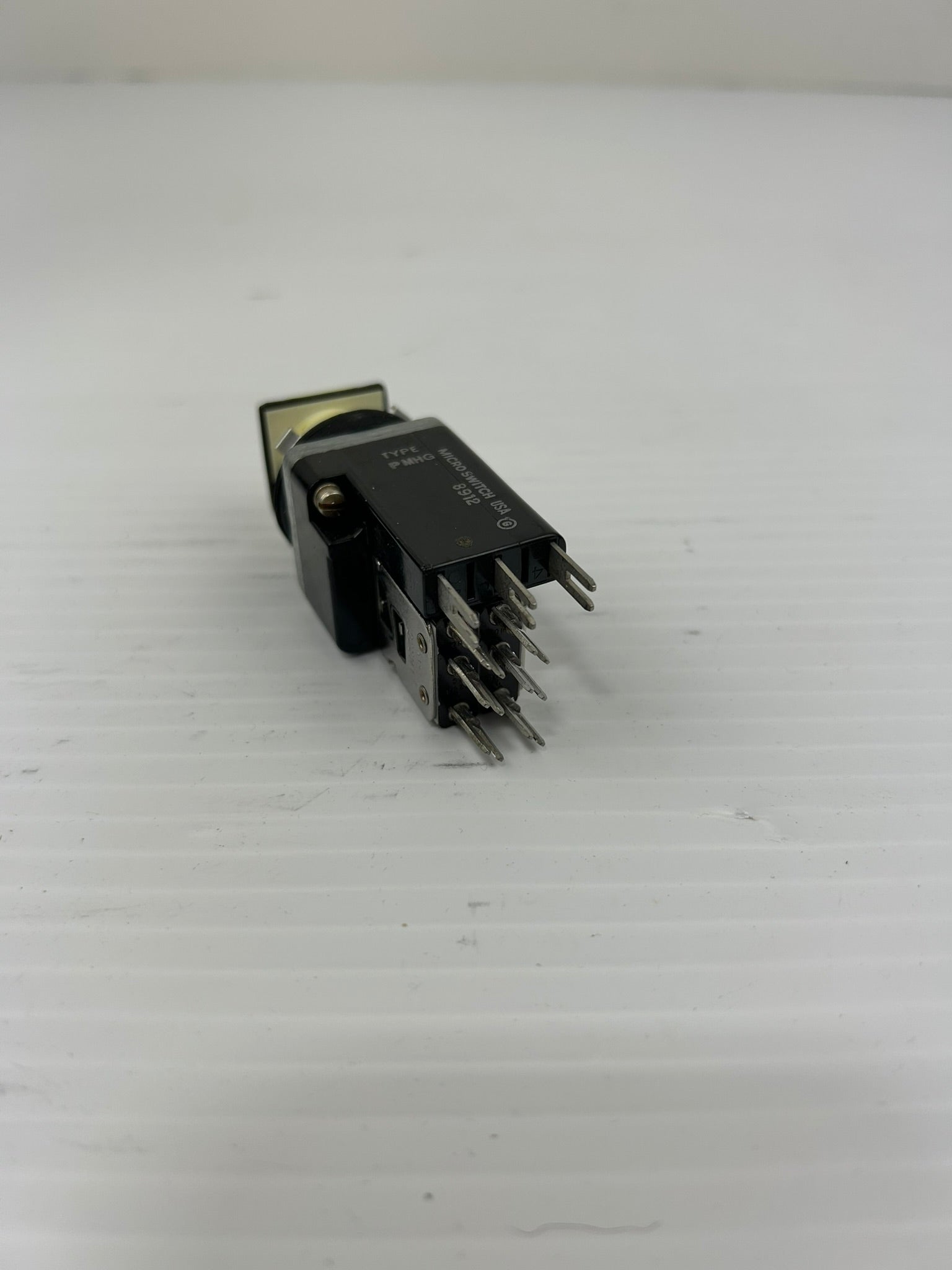 Honeywell PMHG Microswitch Pushbutton Switch