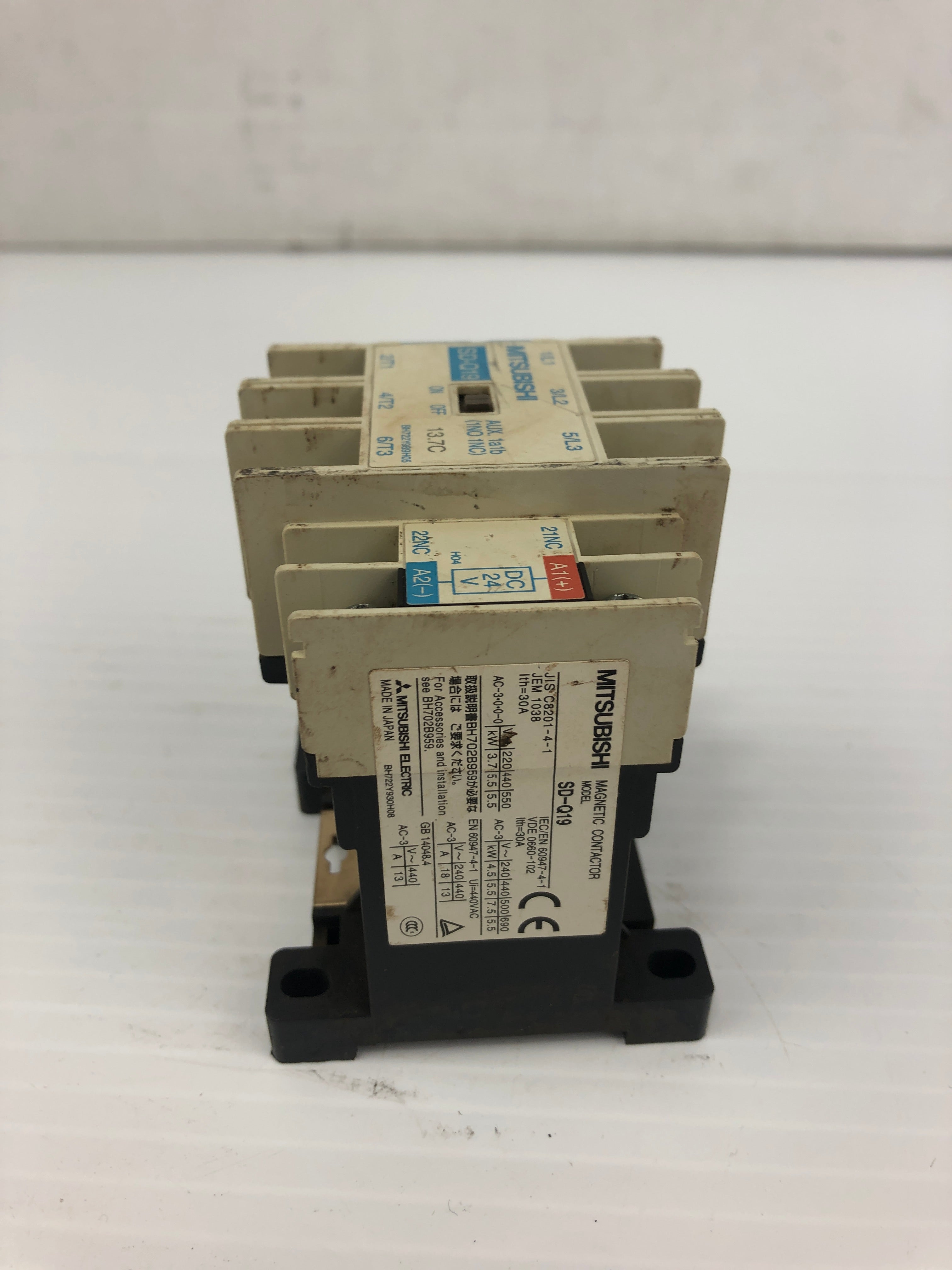 Mitsubishi SD-Q19 Magnetic Contactor BH722Y989H05