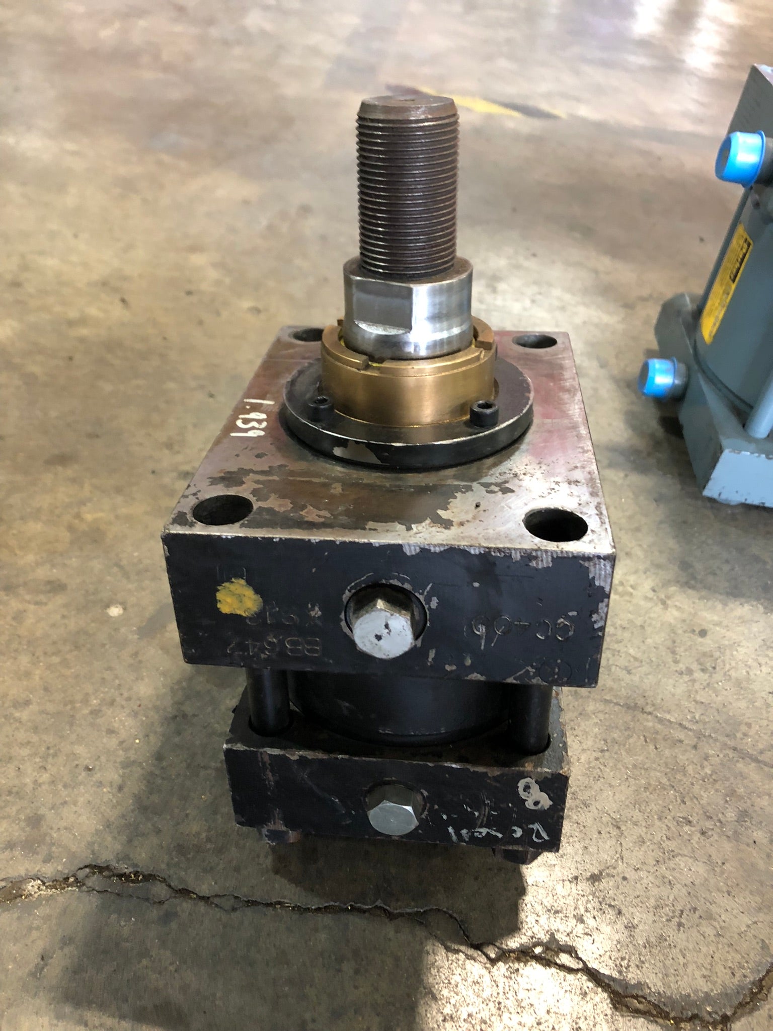Parker BB647 X8.13 CC400 Hydraulic Cylinder FF329652B