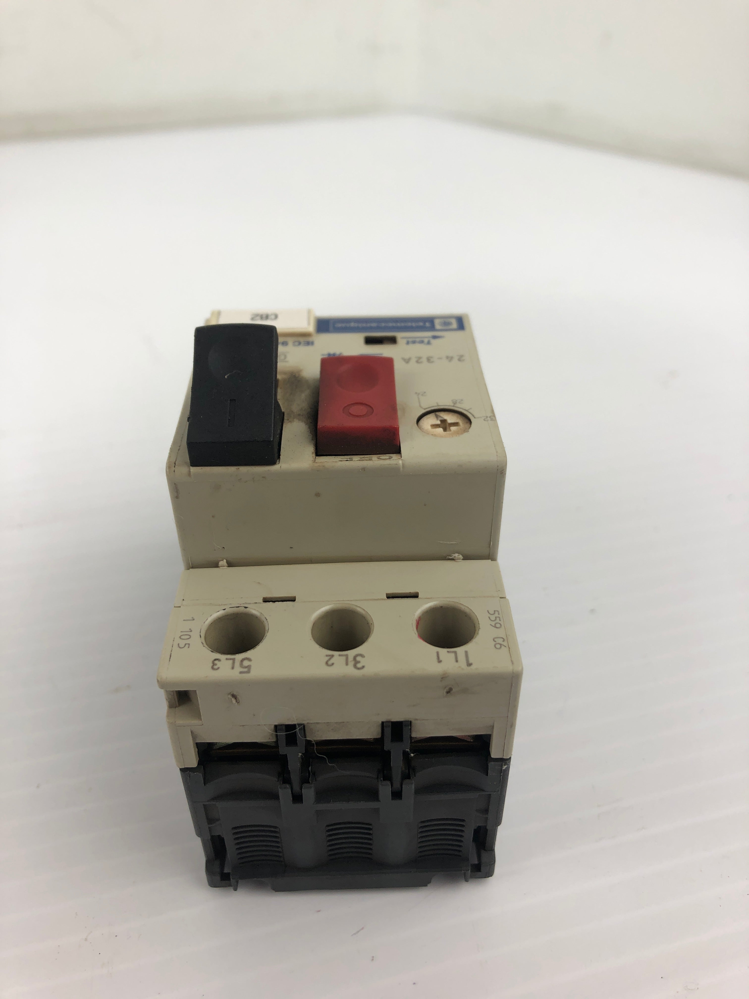 Telemecanique GV2-M32 Motor Circuit Breaker 220V 24-32A 1.5kA 7.5kW 3PH
