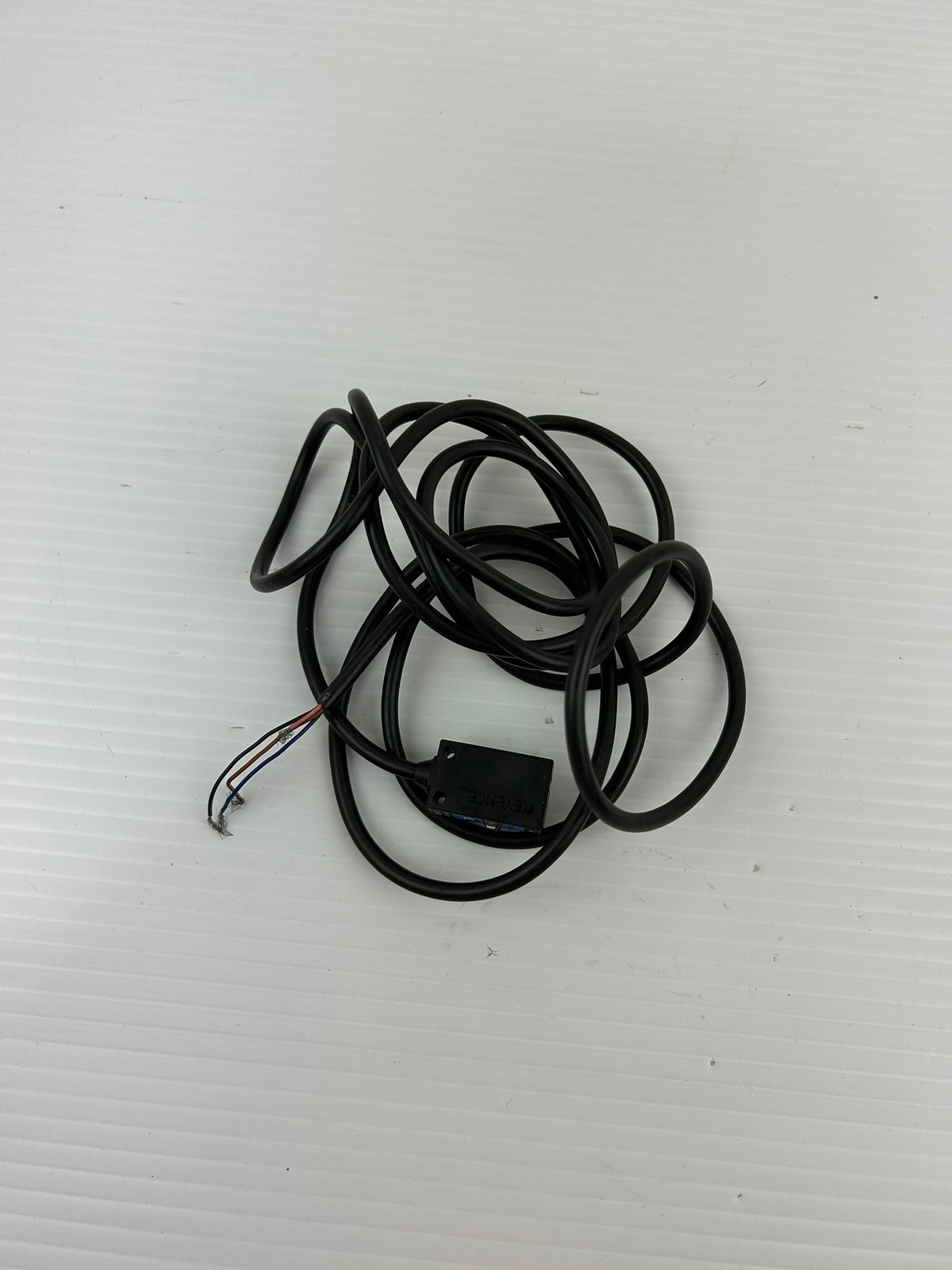 KEYENCE PZ-51RP Photoelectric Sensor 12-24VDC NPN Thru-Beam 7M Cable