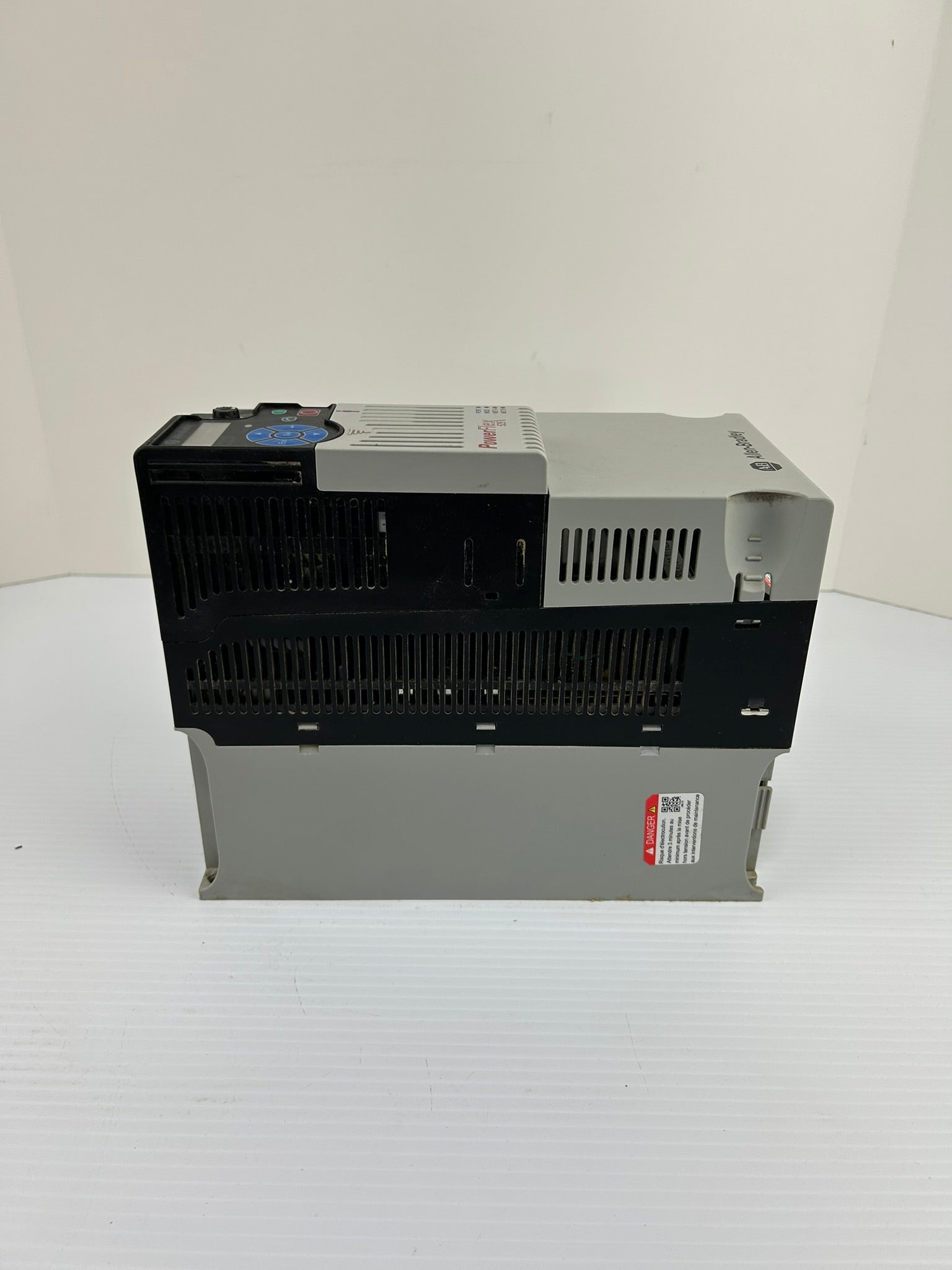 Allen Bradley 25B-D030N114 PowerFlex 525 Power Module AC Drive Series A