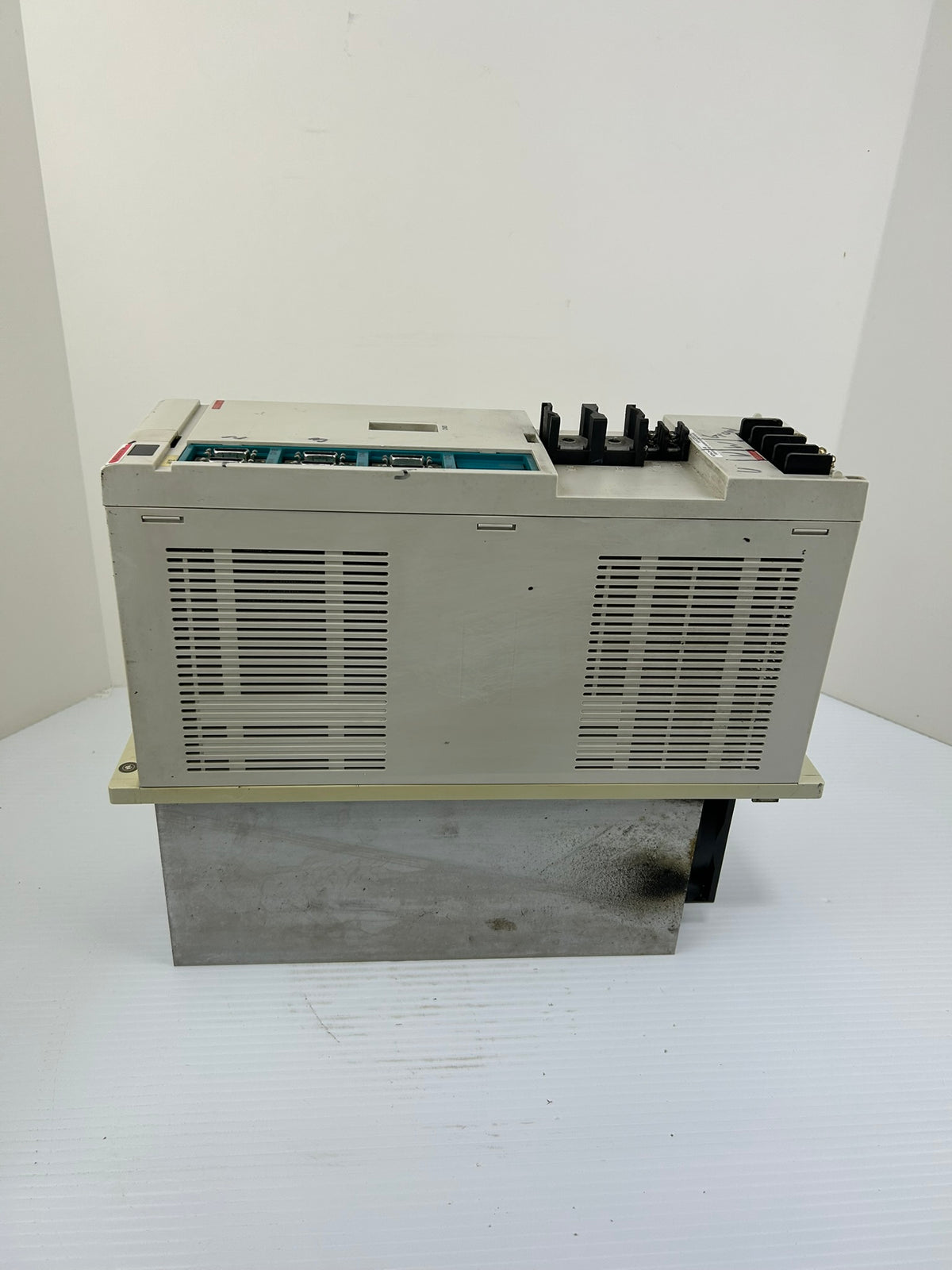 Mitsubishi MDS-CH-V1-90 Servo Drive Unit 9kW 400V CNC MELDAS 3 Phase