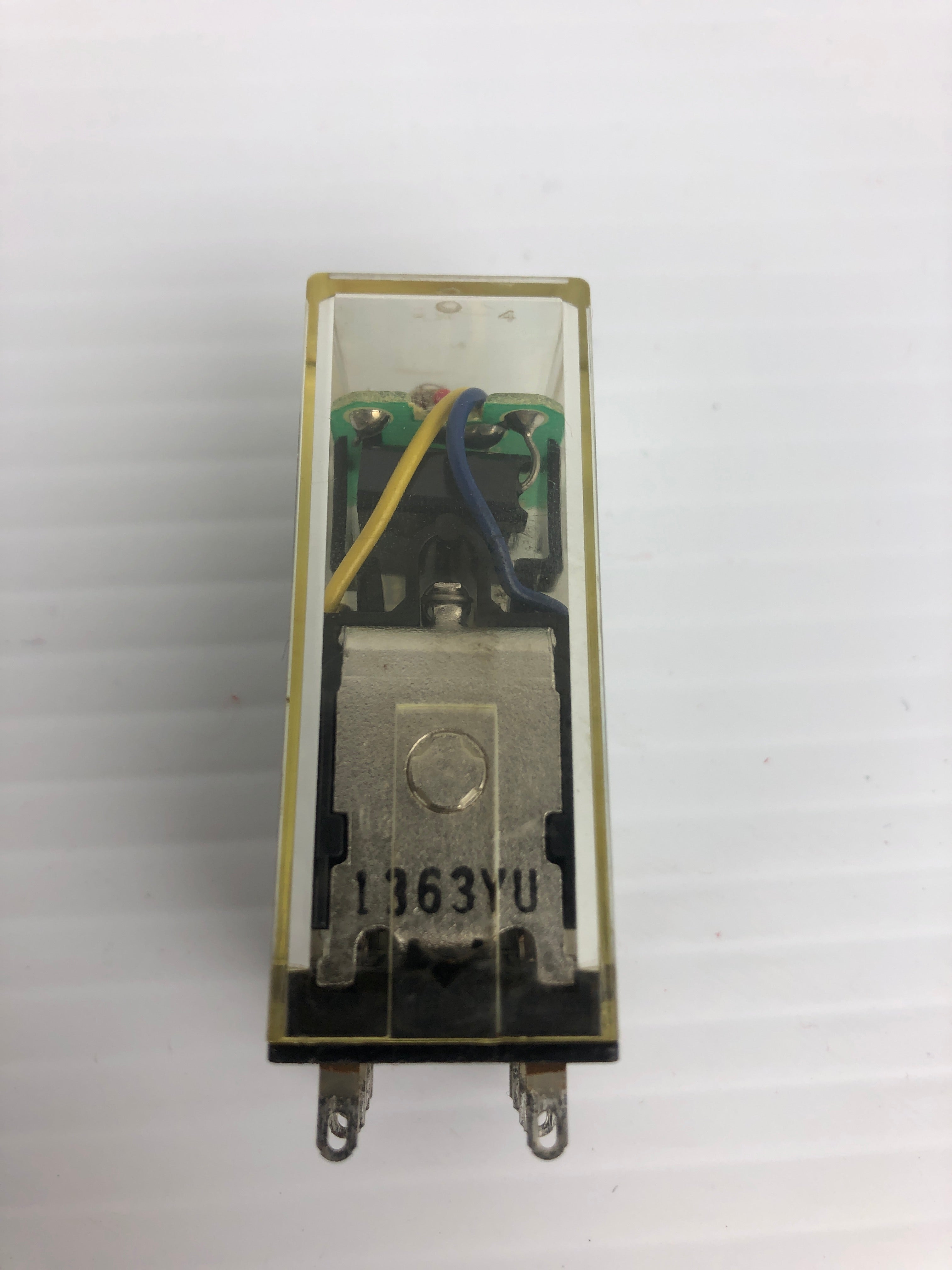 Omron MY2ZN-CR Relay 200/220VAC 3A - Missing Base