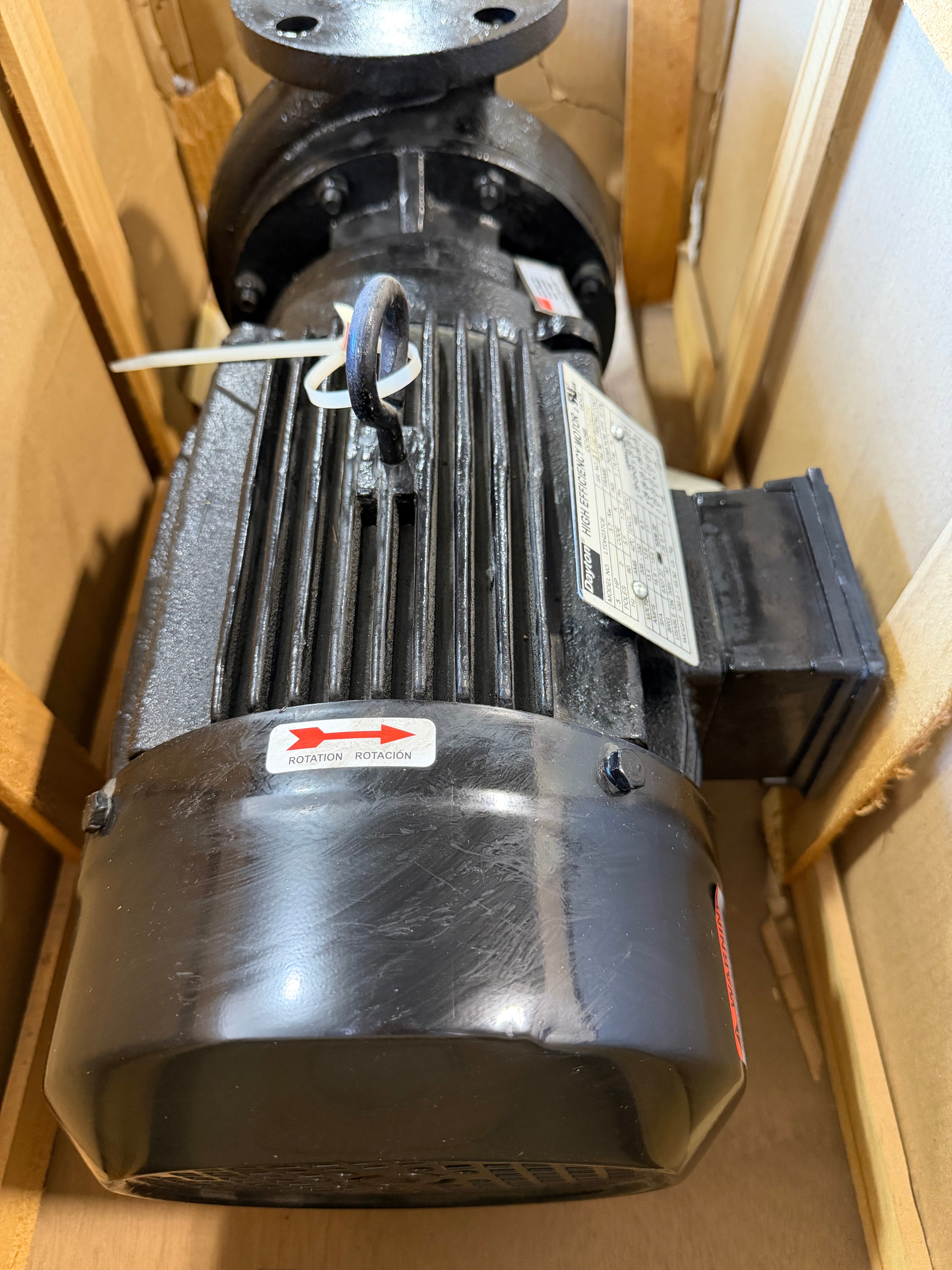 Dayton LTDH23TCE 5HP Motor 184JM 208-230/460V 3PH 3450RPM TEFC Pump Motor