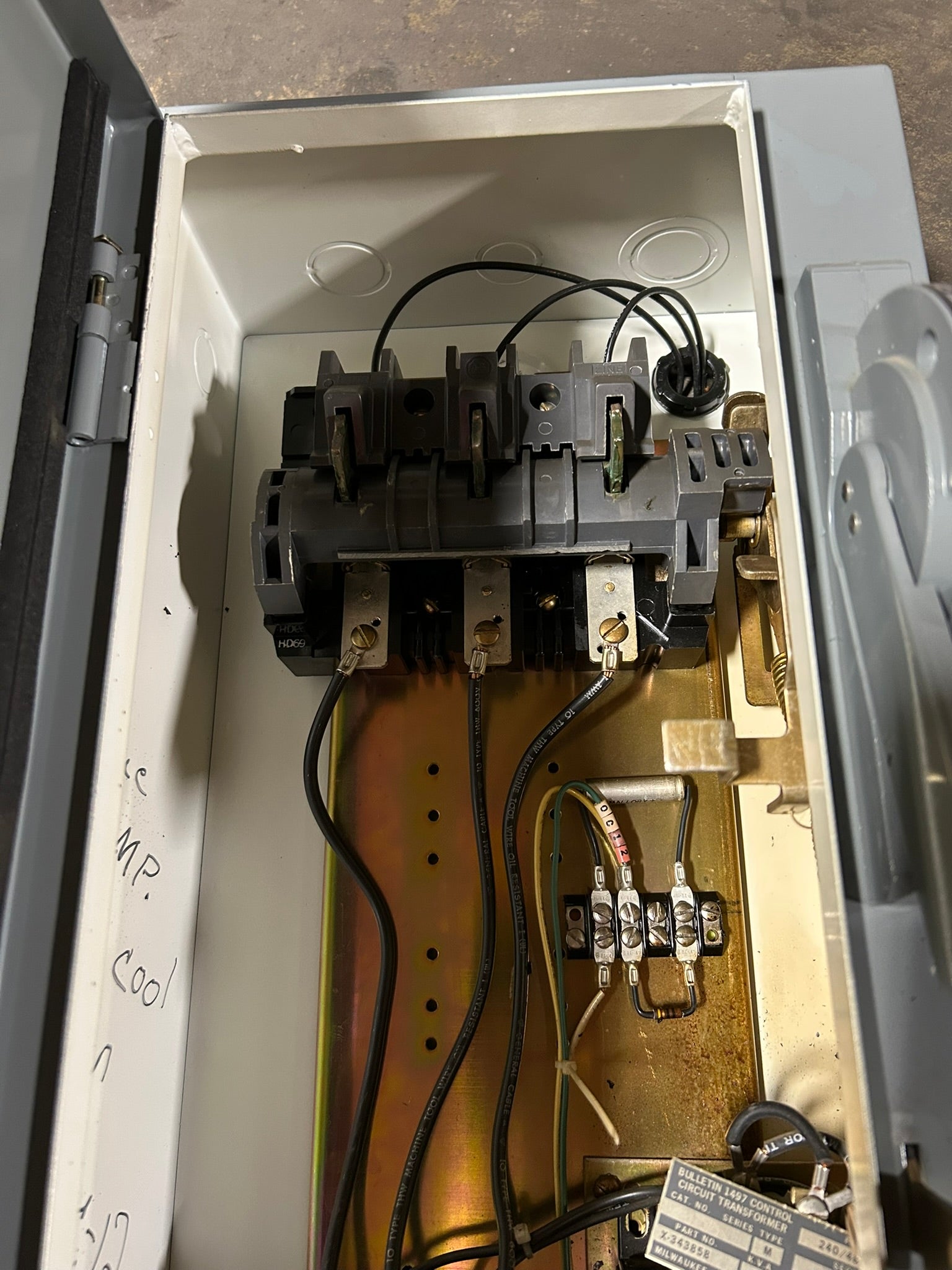 Allen Bradley Size 1 Combination Starter 712-BAB242