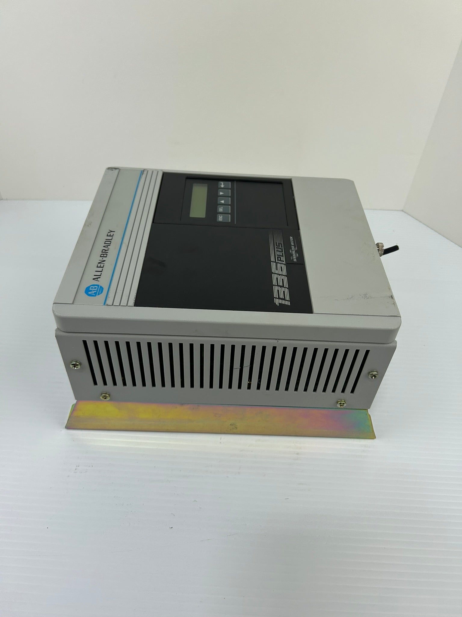Allen-Bradley 1336S-BRF10-AA-EN4-HA2-L4 Sensorless Vector Drive 1336 Plus Ser. D