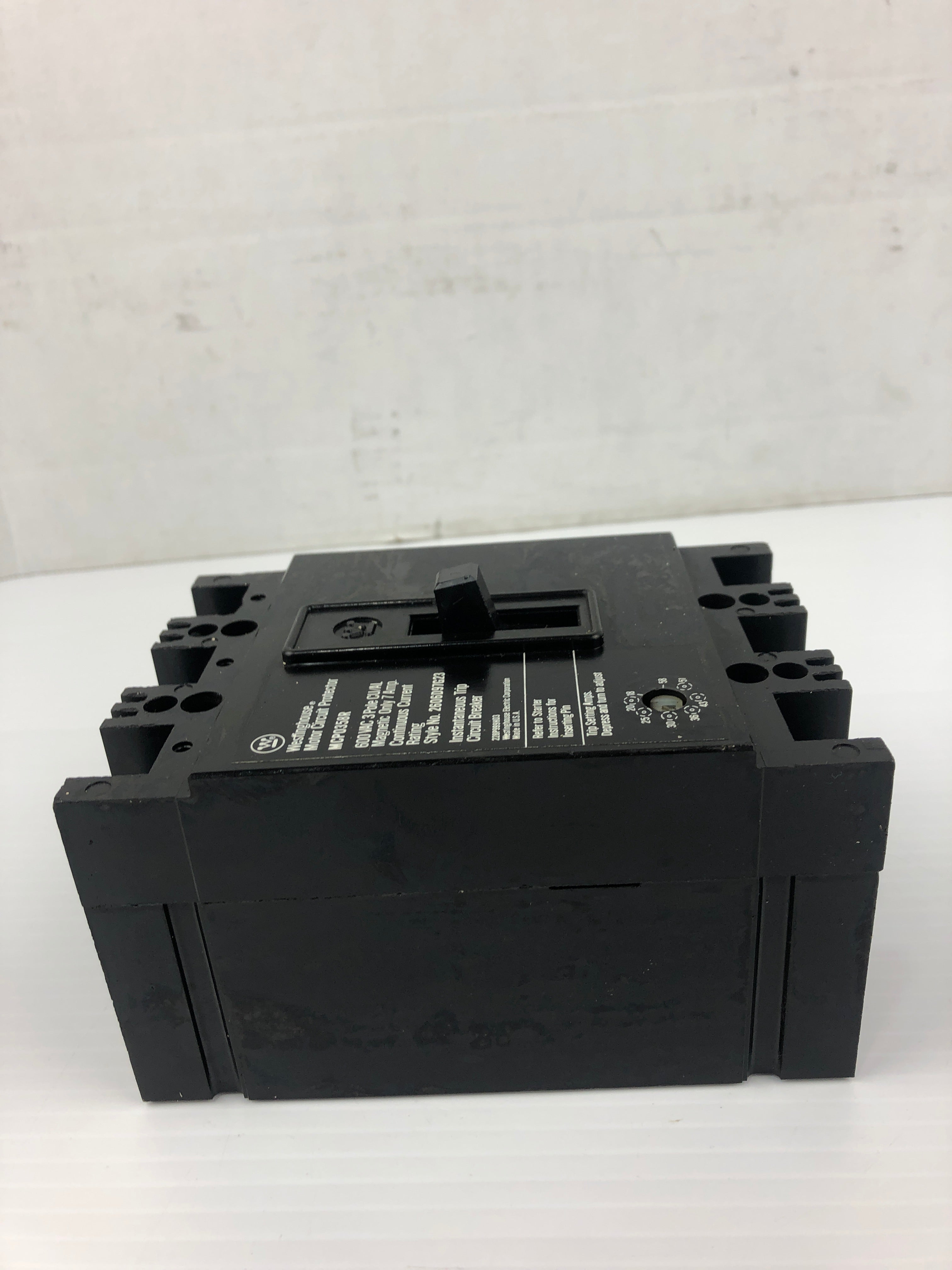 Westinghouse MCP0358R Circuit Breaker 600VAC 7A 3P