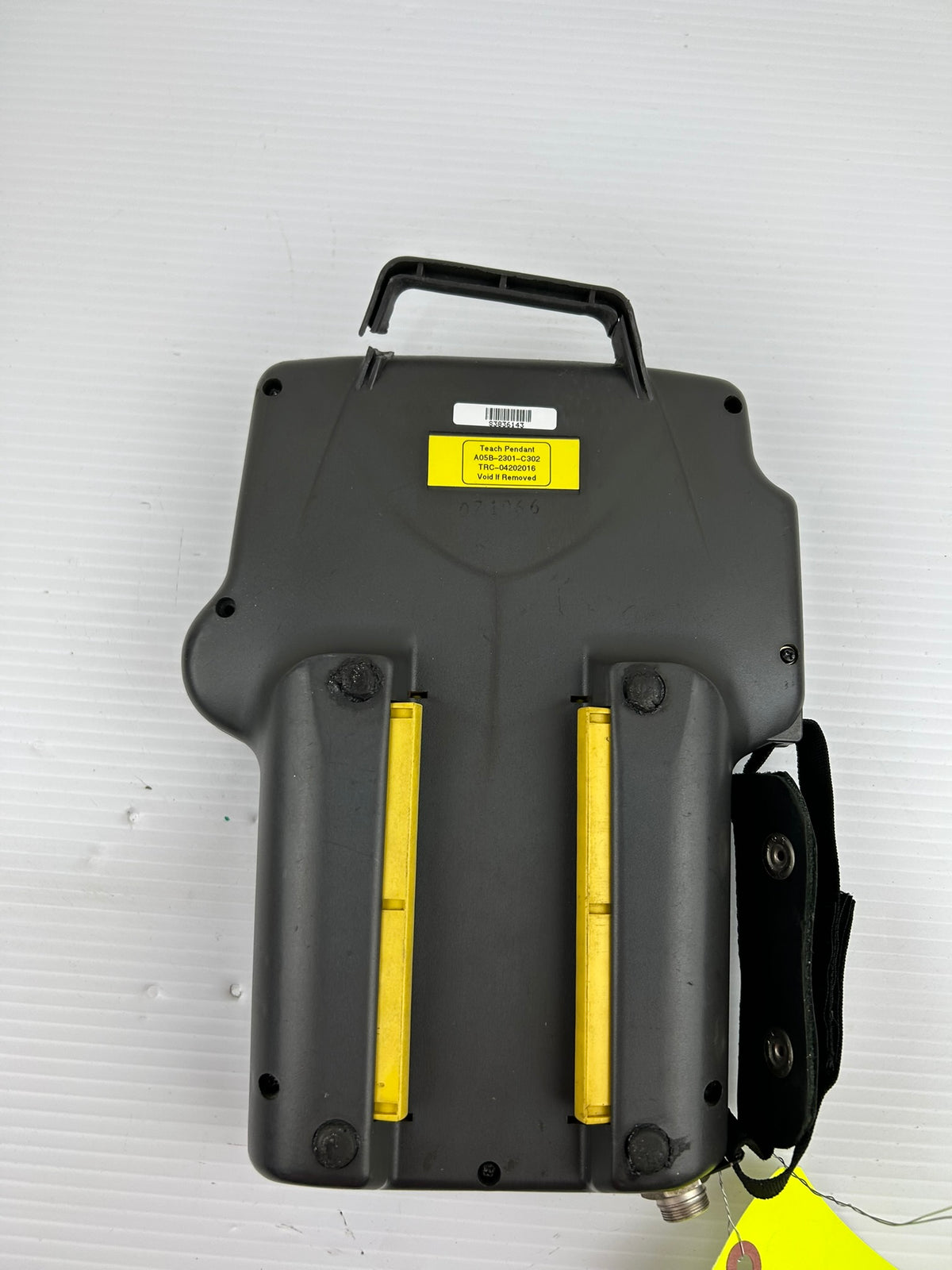 Fanuc A05B-2301-C302 Robot Teach Pendant Arc Welding Controller - Parts Only